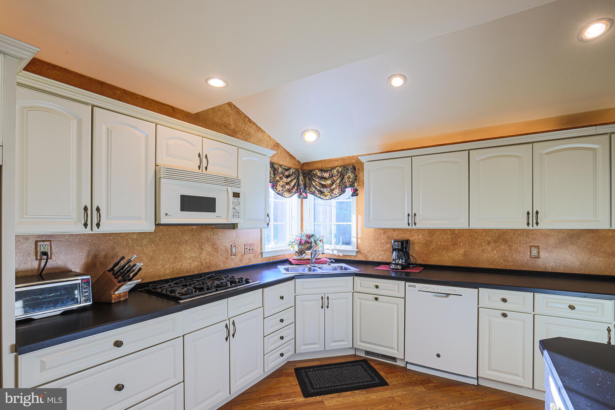 HUNT RIDGE - Residential