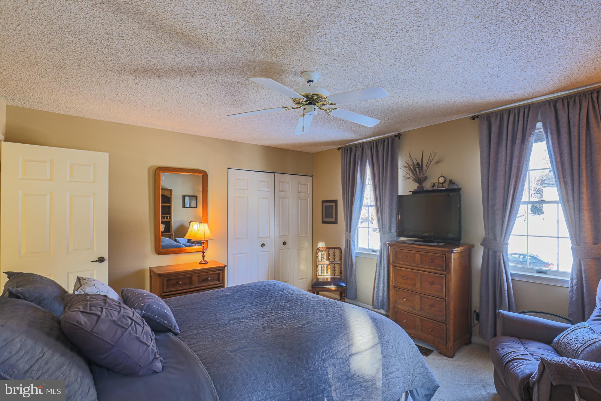 HUNT RIDGE - Residential