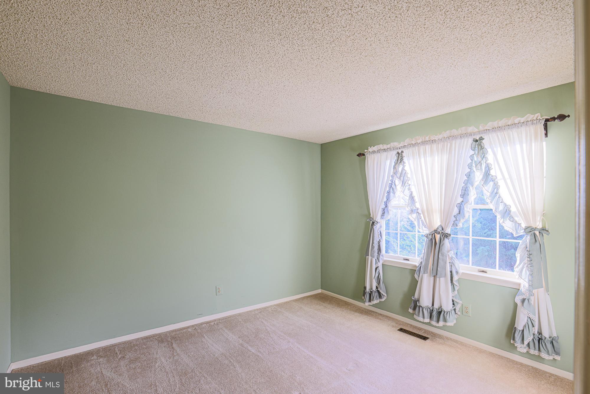 HUNT RIDGE - Residential