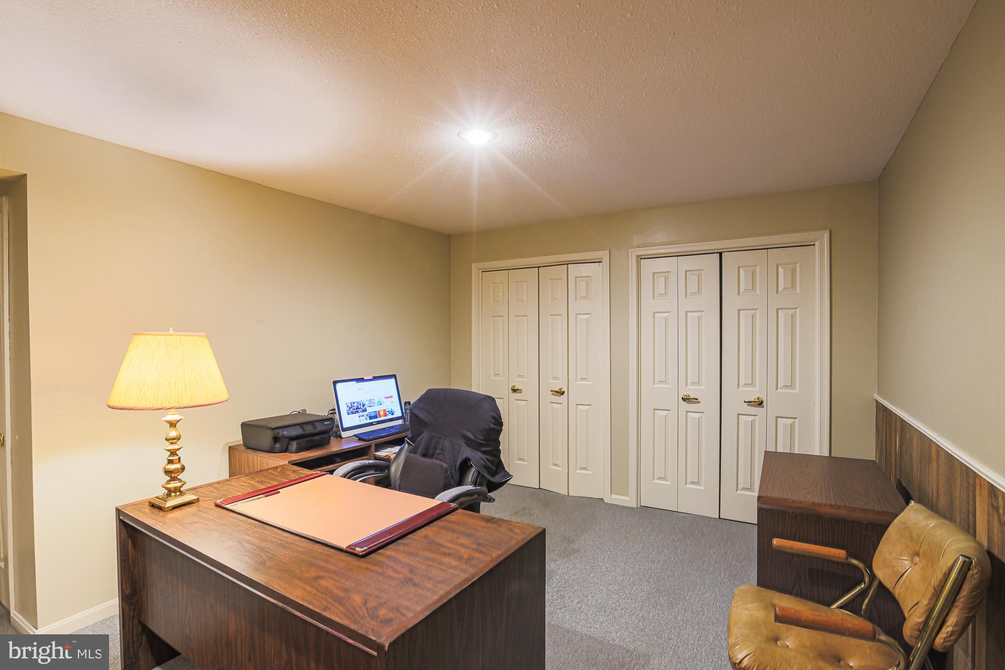 HUNT RIDGE - Residential