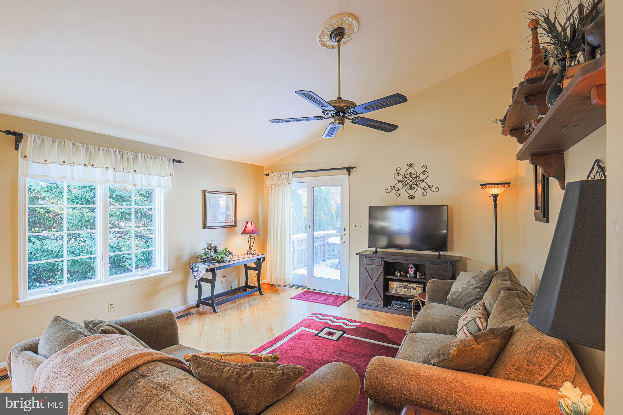 HUNT RIDGE - Residential