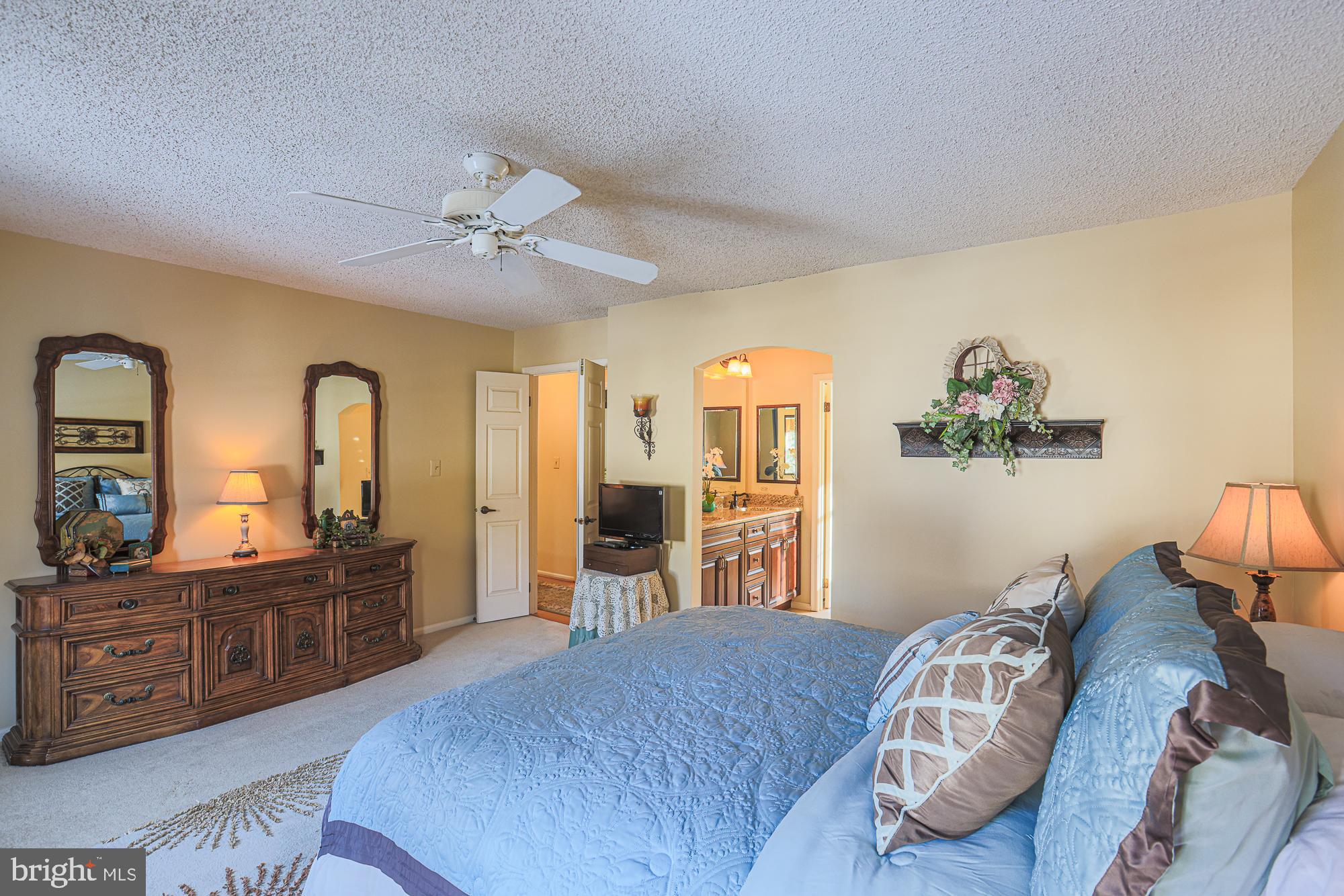 HUNT RIDGE - Residential