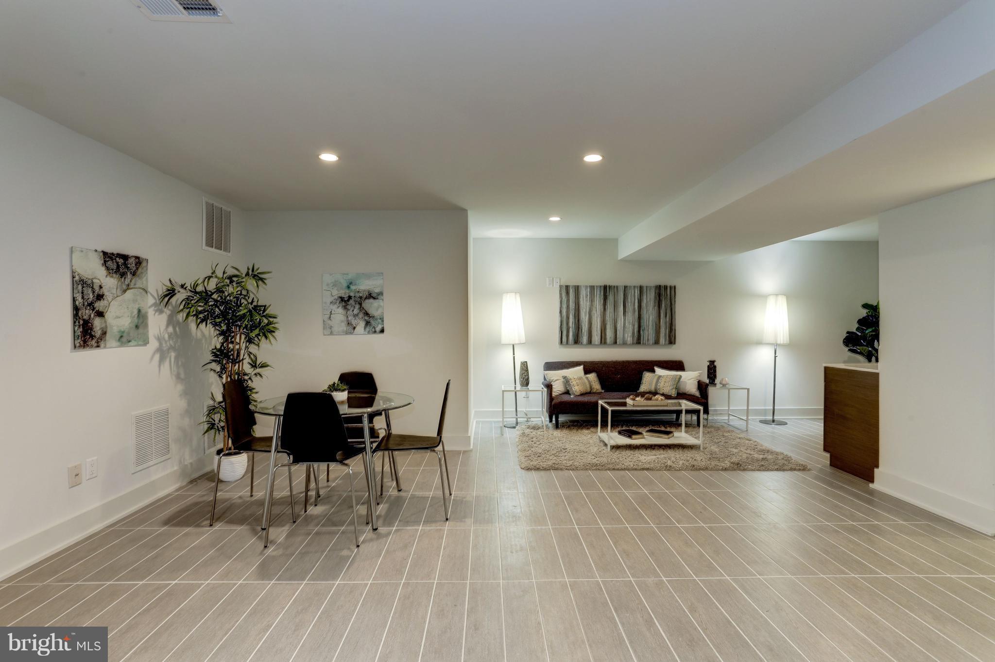 GLEN ECHO HEIGHTS - Residential