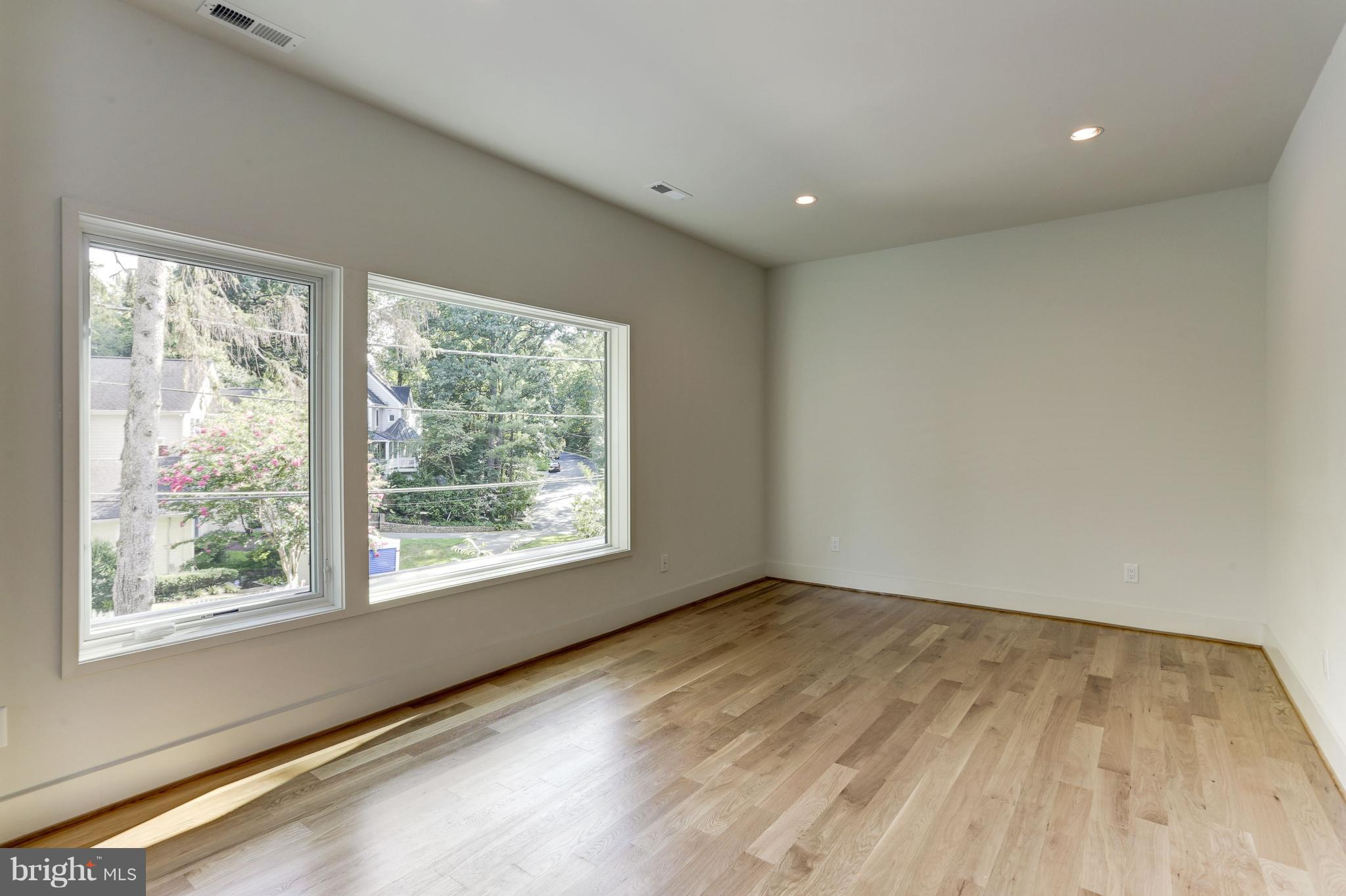 GLEN ECHO HEIGHTS - Residential