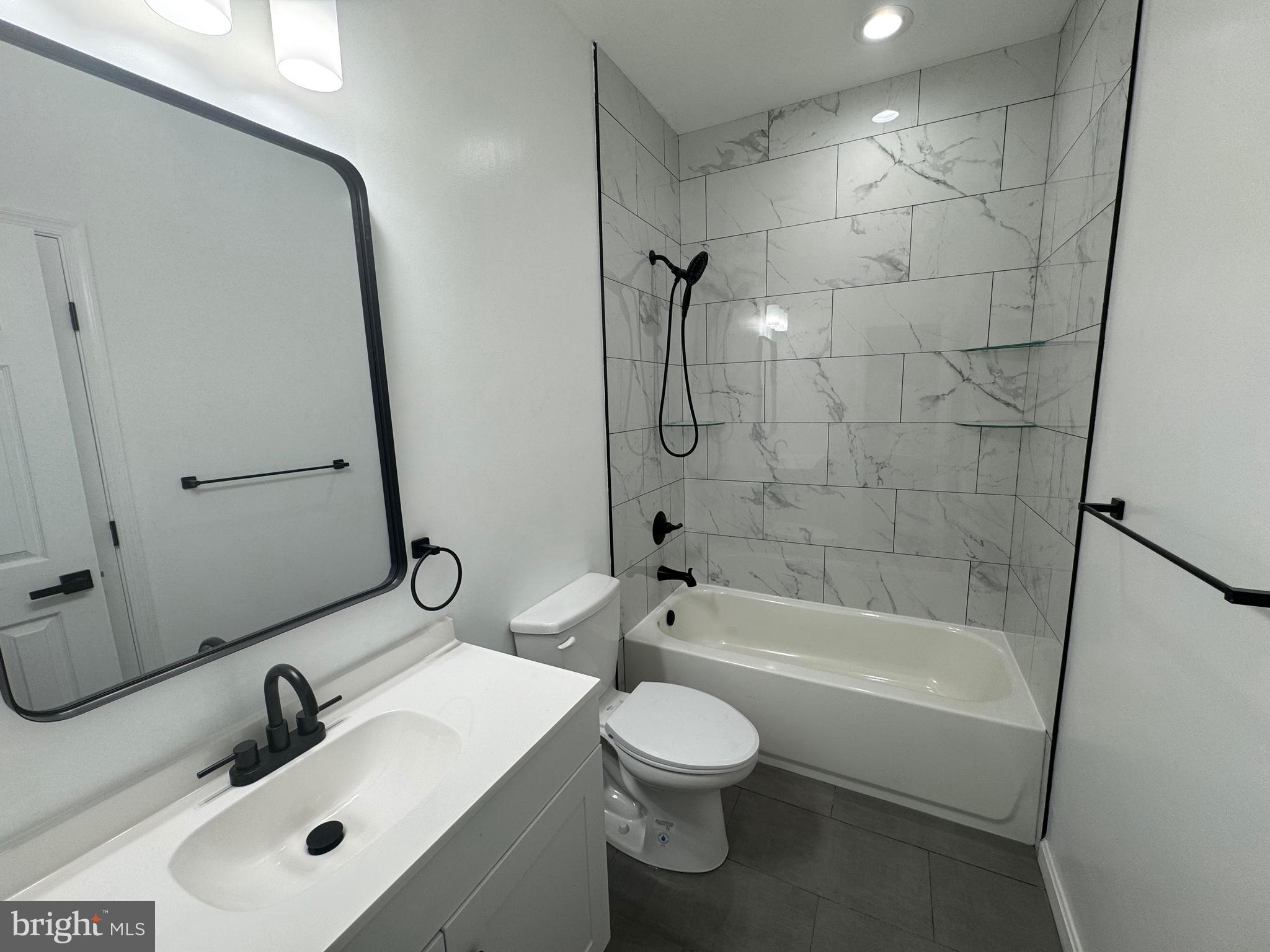 COLD SPRING NEWTOWN - Residential Lease