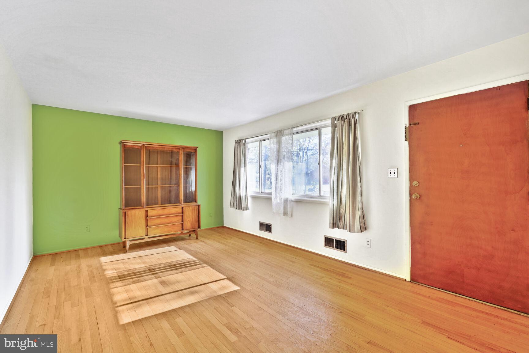 SPRINGFIELD FOREST - Residential