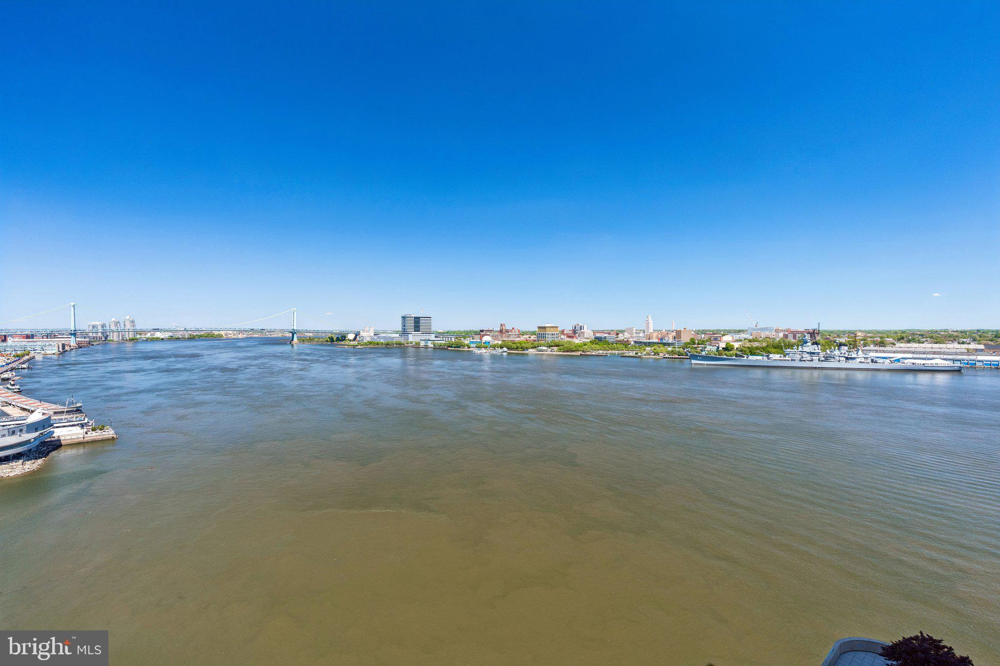 DOCKSIDE CONDOMINIUM - Residential