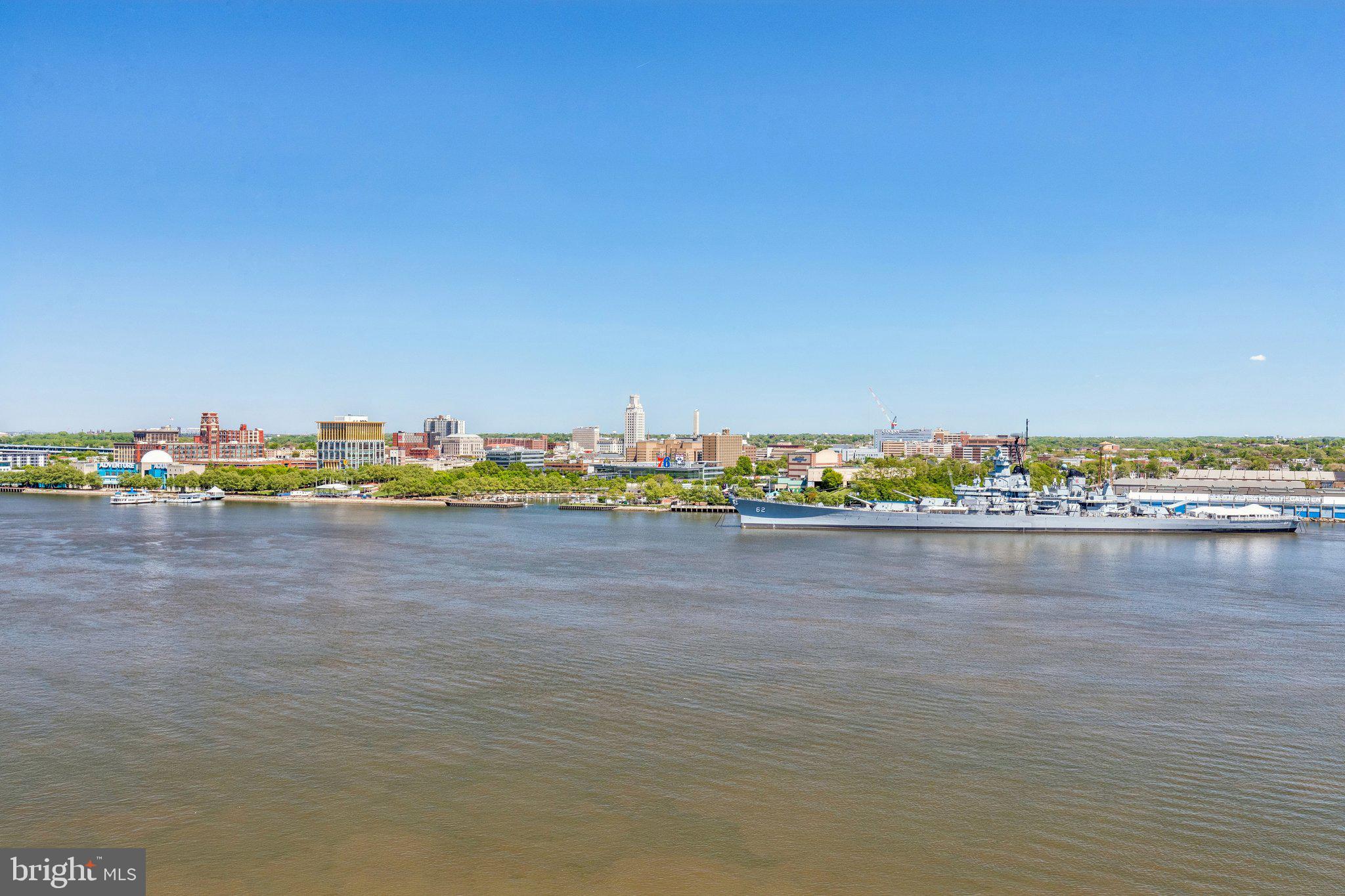 DOCKSIDE CONDOMINIUM - Residential