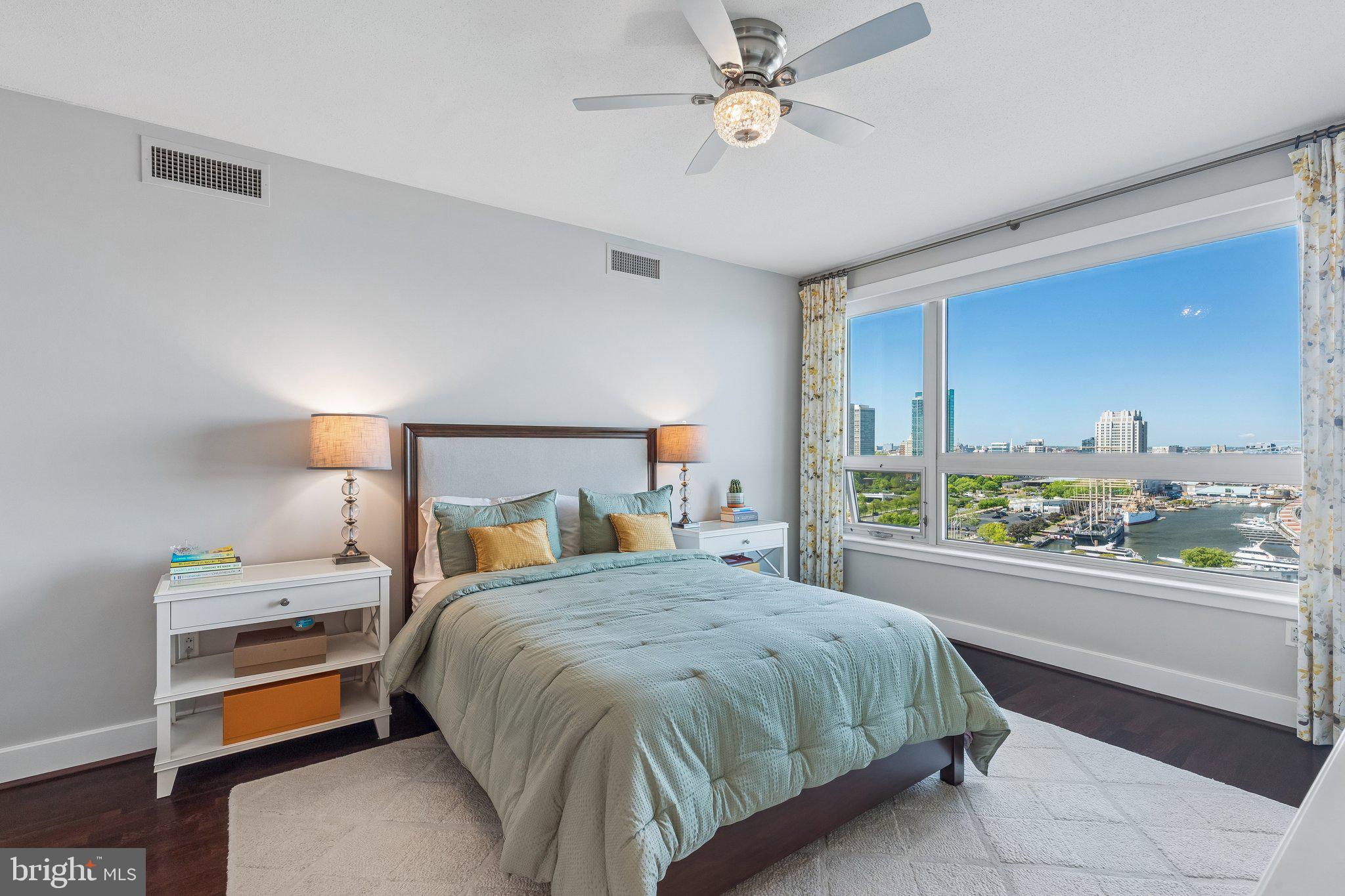 DOCKSIDE CONDOMINIUM - Residential