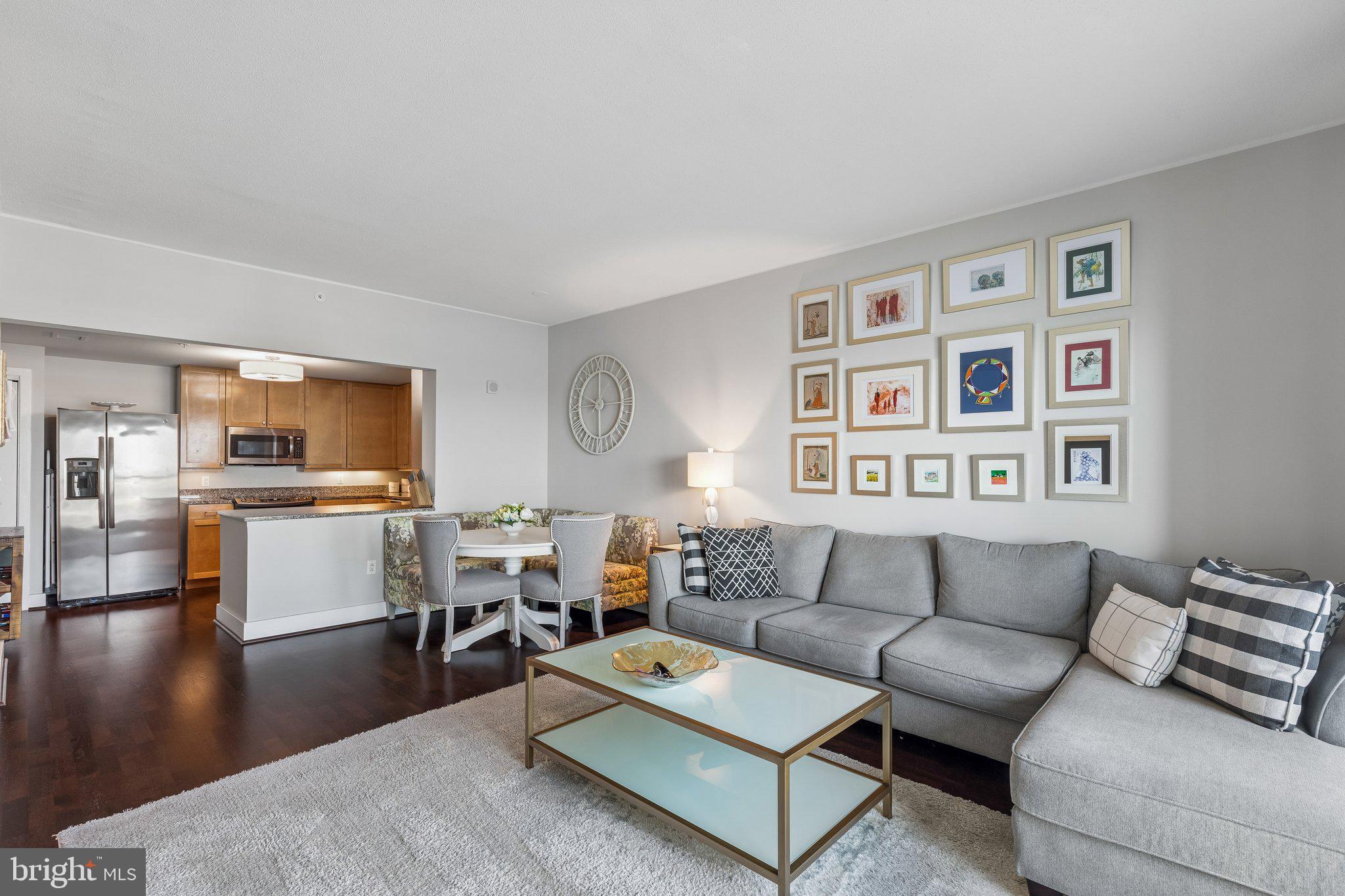 DOCKSIDE CONDOMINIUM - Residential