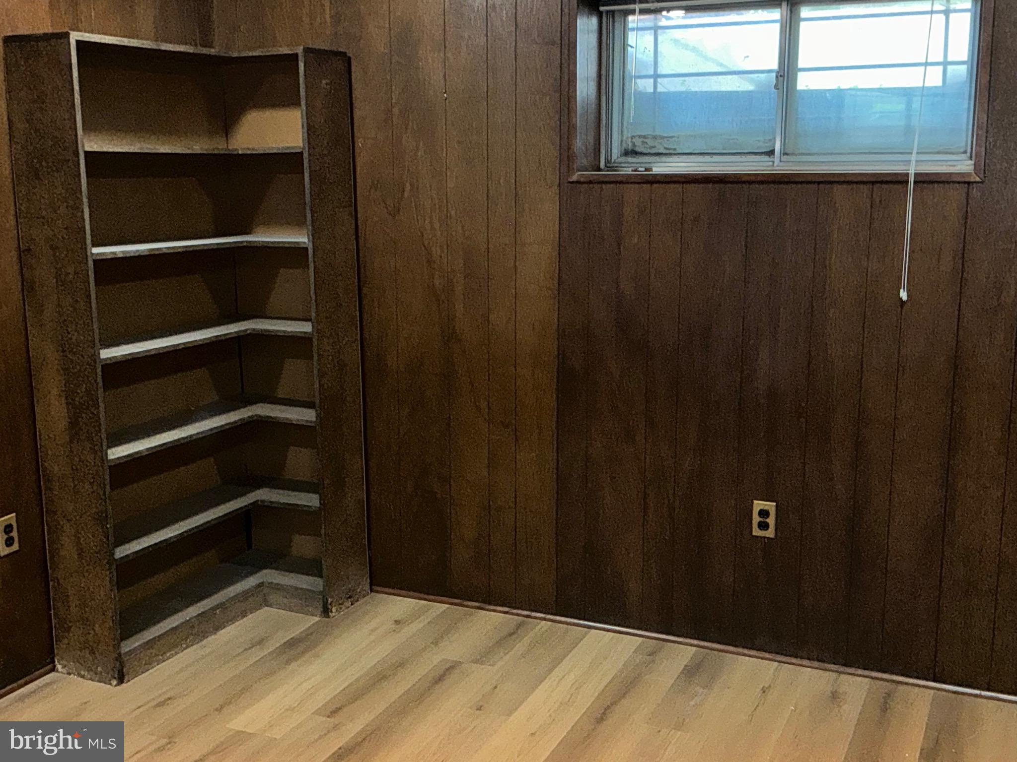 KEMP MILL ESTATES - Residential Lease