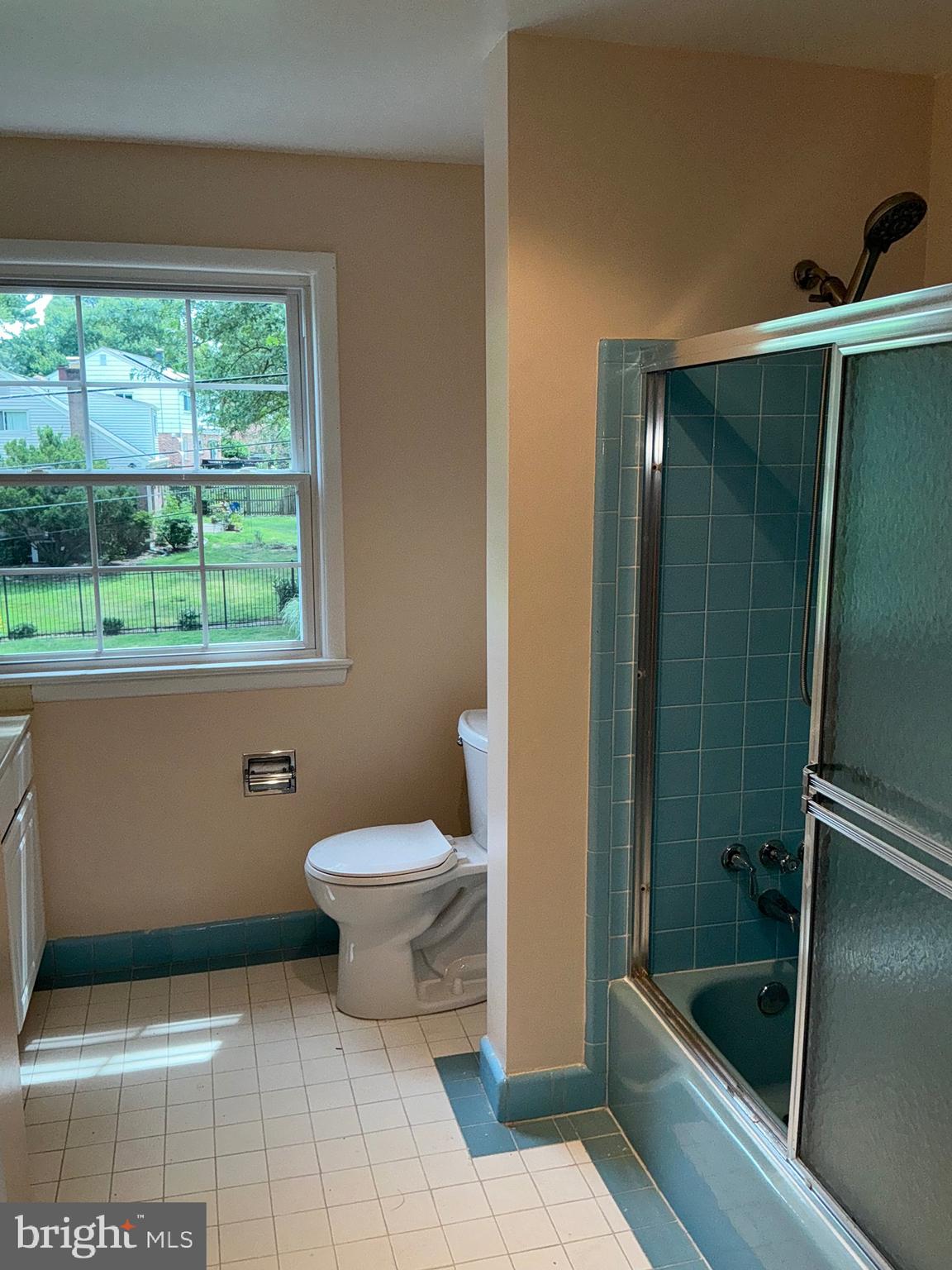 KEMP MILL ESTATES - Residential Lease