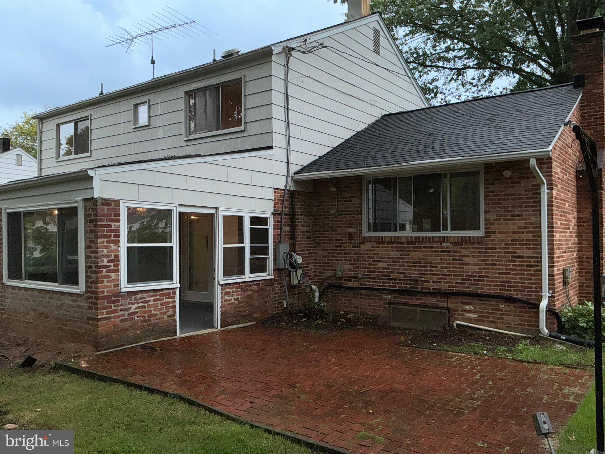 KEMP MILL ESTATES - Residential Lease