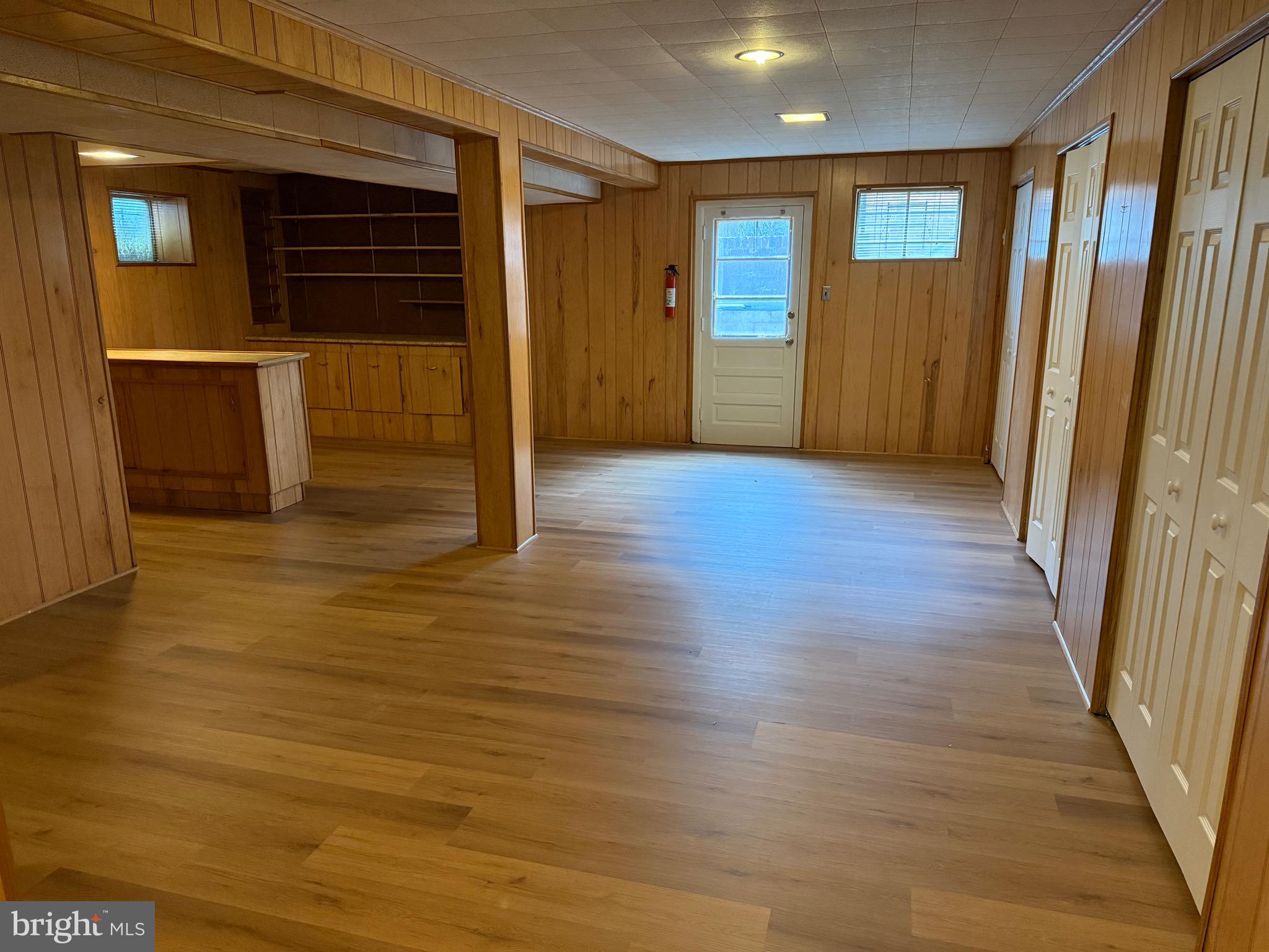 KEMP MILL ESTATES - Residential Lease