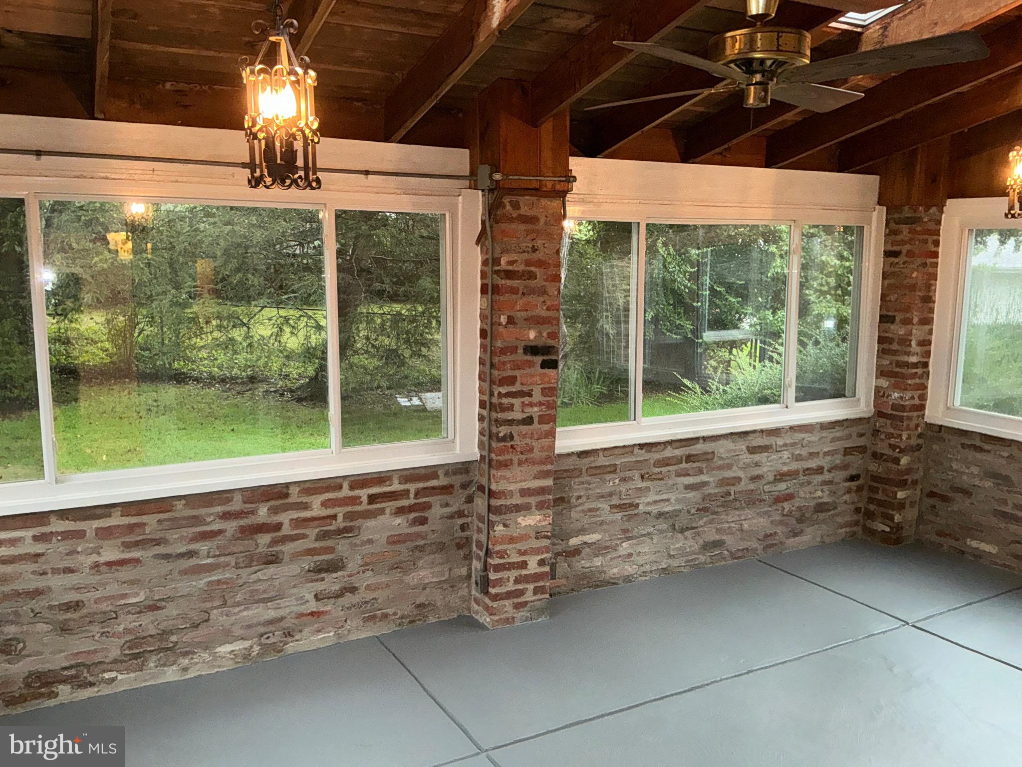 KEMP MILL ESTATES - Residential Lease