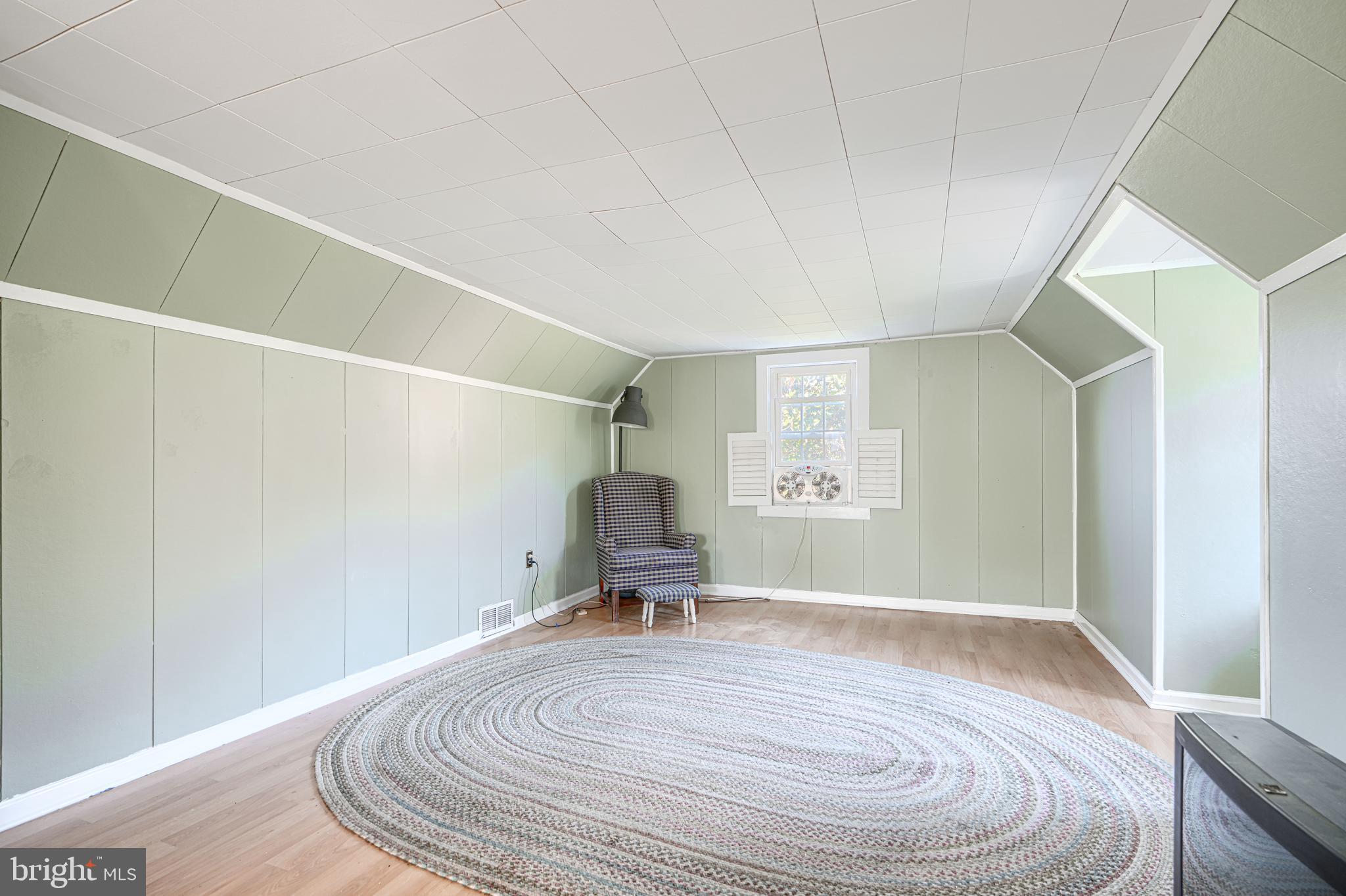 KNOLLBROOK - Residential