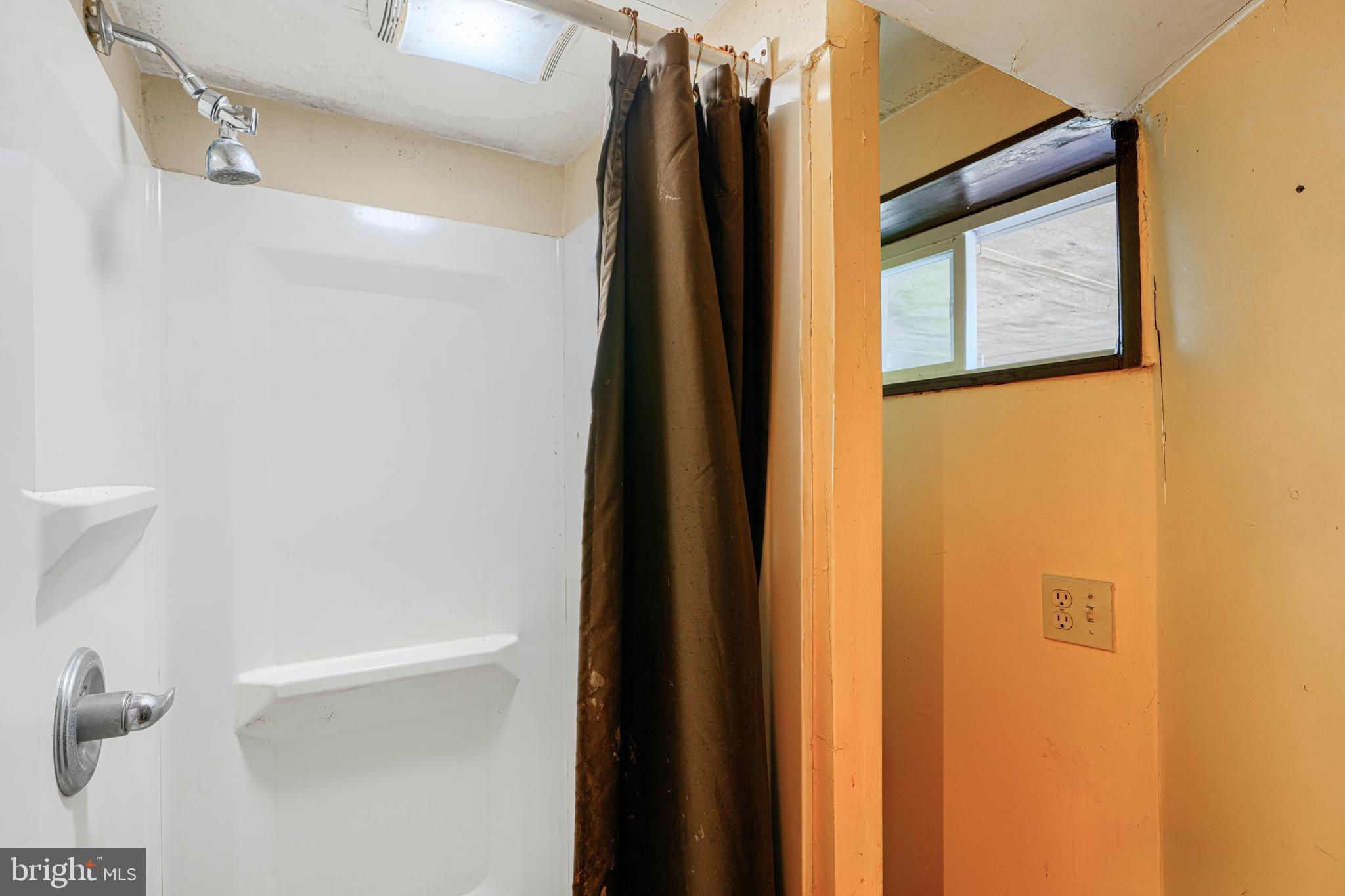 KNOLLBROOK - Residential