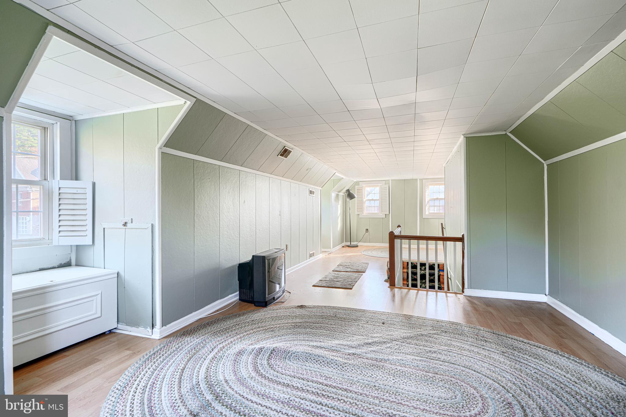 KNOLLBROOK - Residential