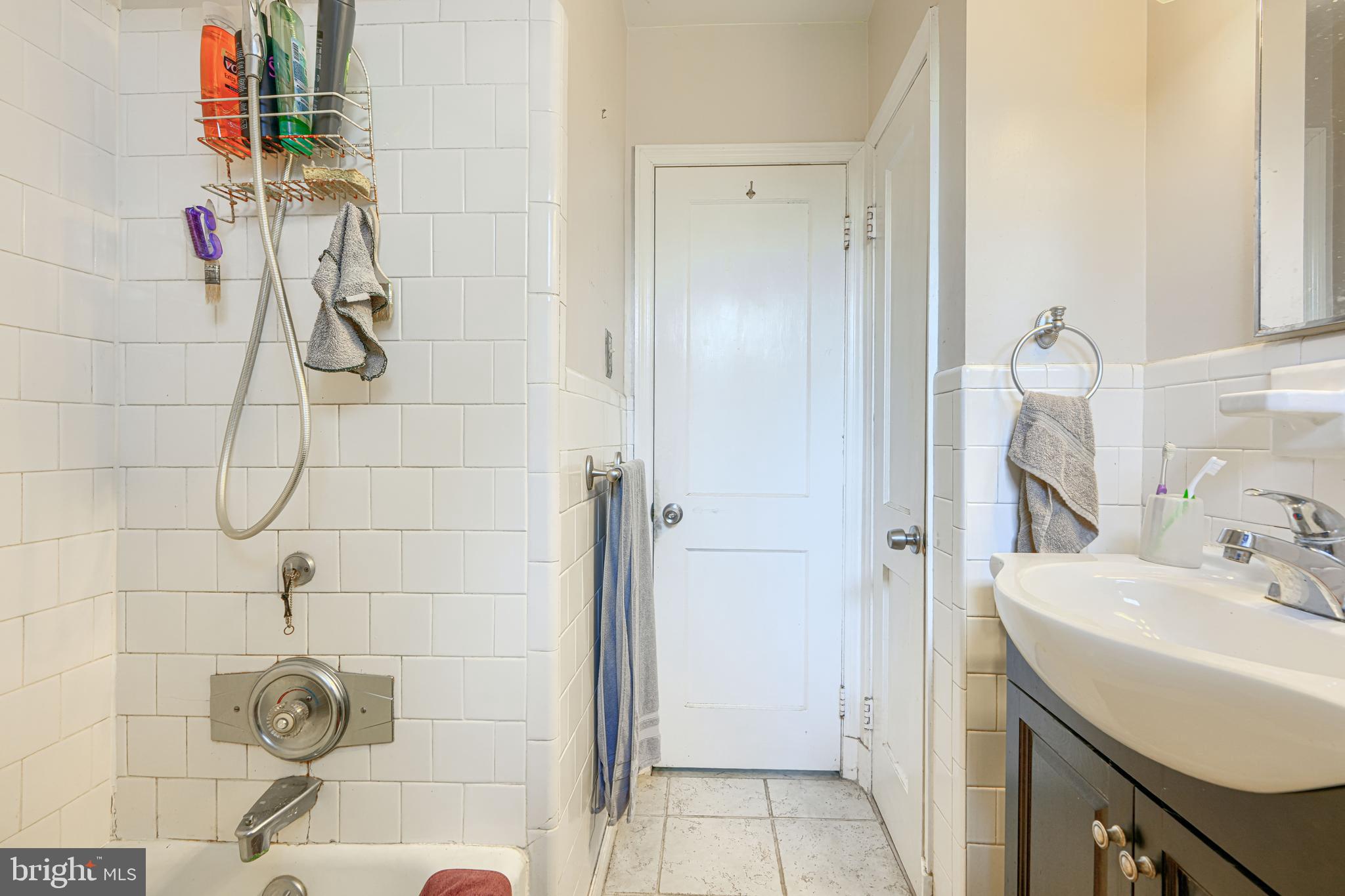 KNOLLBROOK - Residential