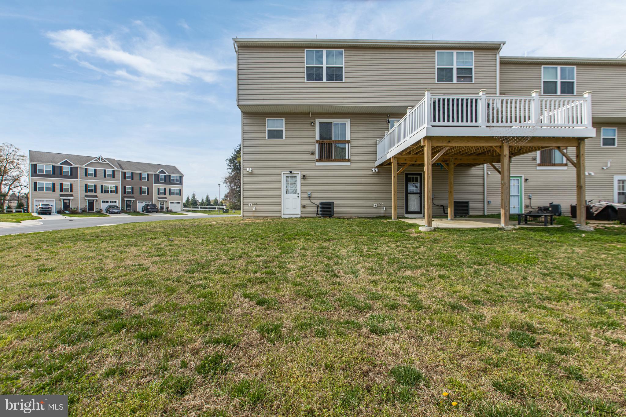 BROOKSTONE TRACE - Residential