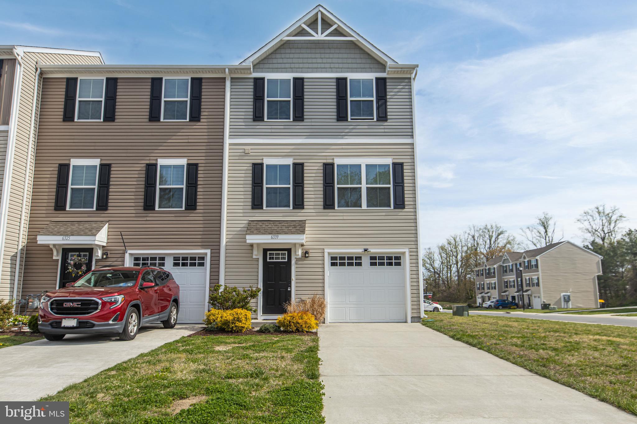 BROOKSTONE TRACE - Residential