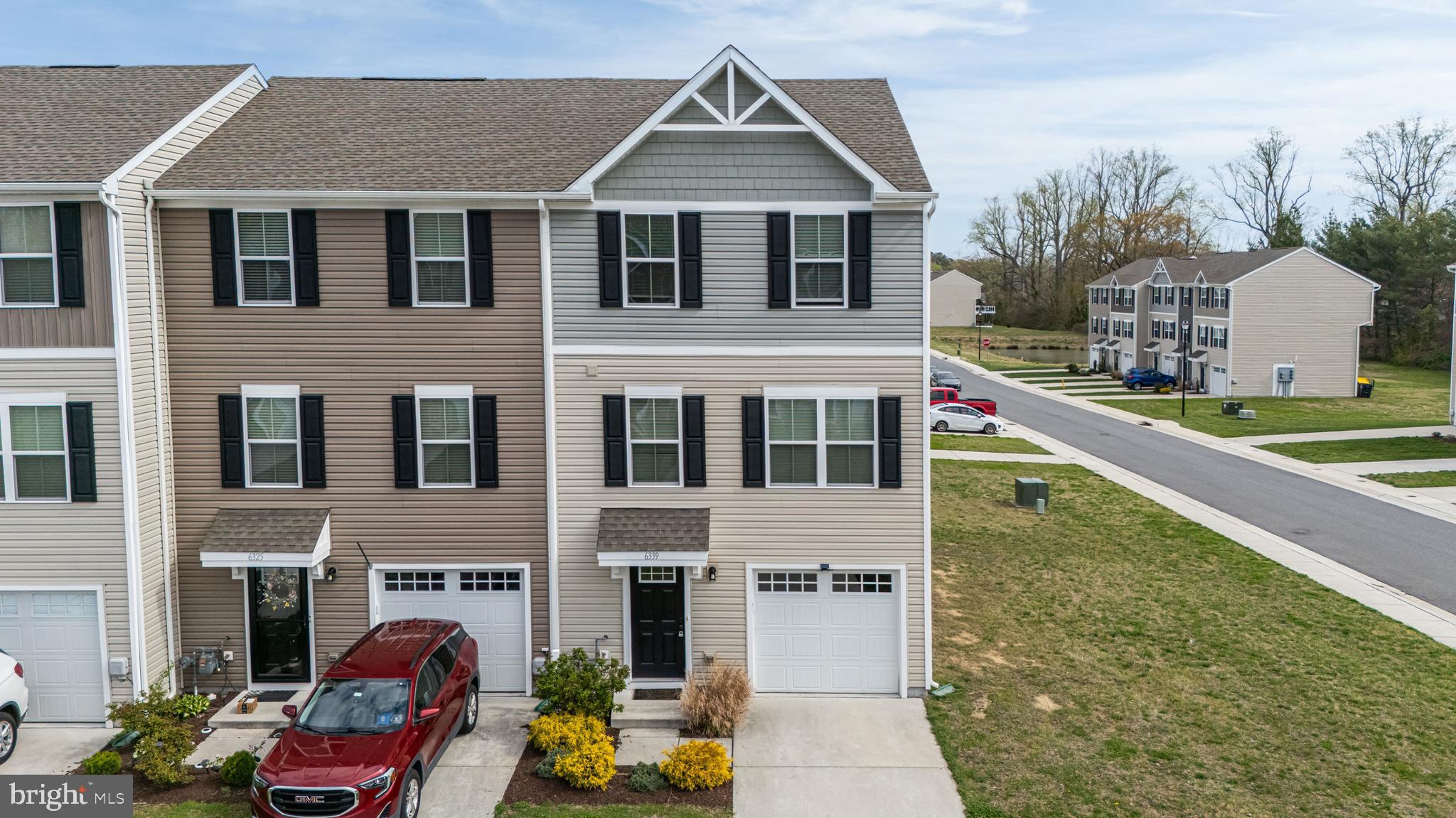 BROOKSTONE TRACE - Residential