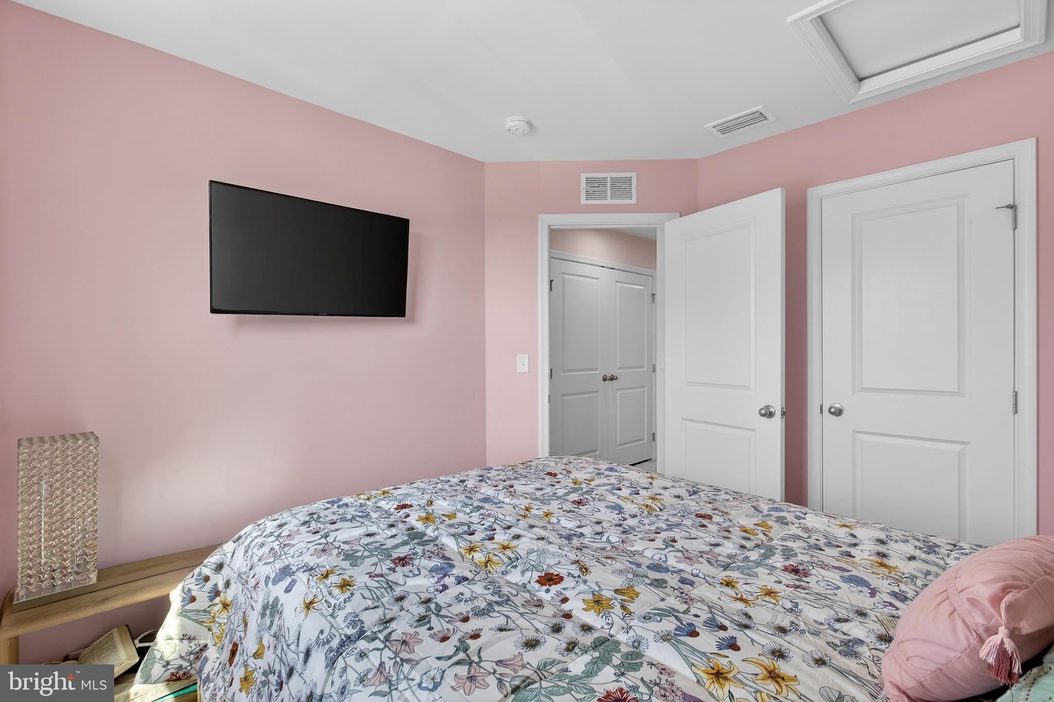 BROOKSTONE TRACE - Residential