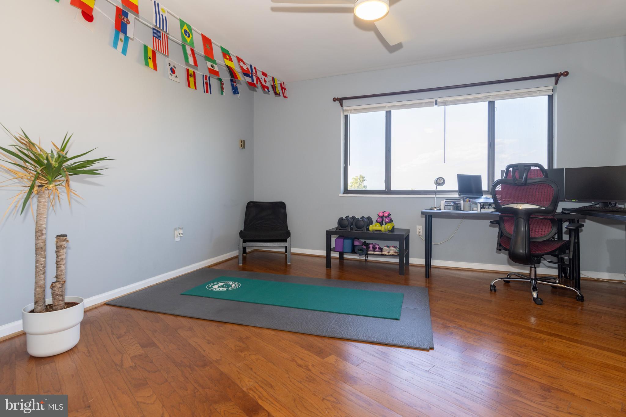 PINEWAY TOWERS - Residential Lease