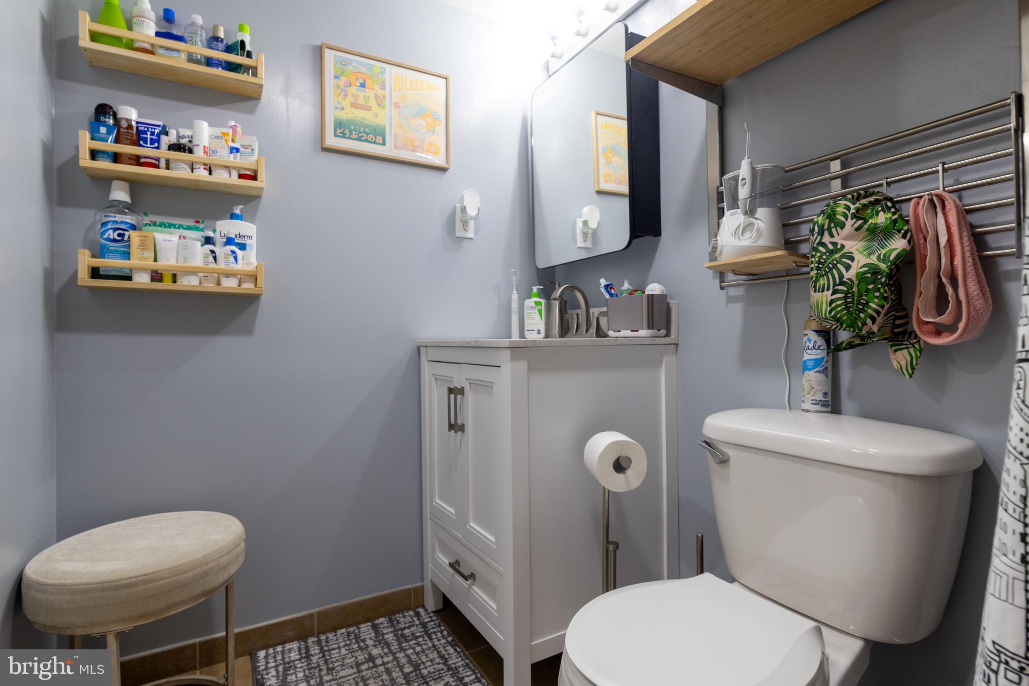 PINEWAY TOWERS - Residential Lease