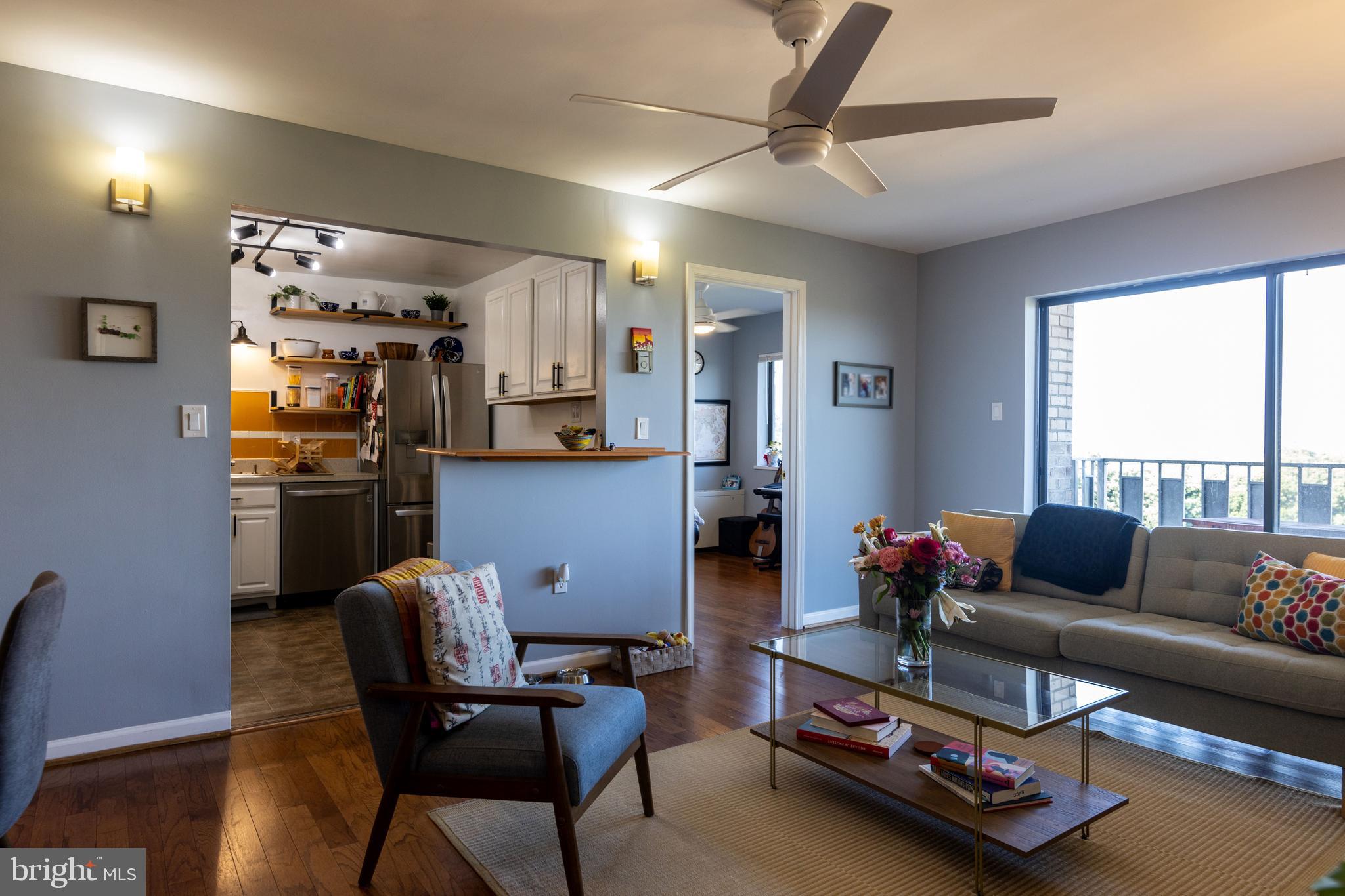 PINEWAY TOWERS - Residential Lease