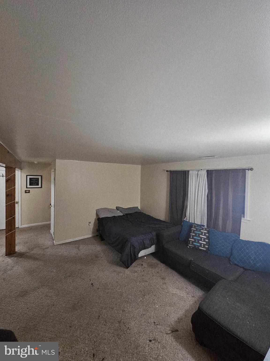 FOX CHASE - Residential