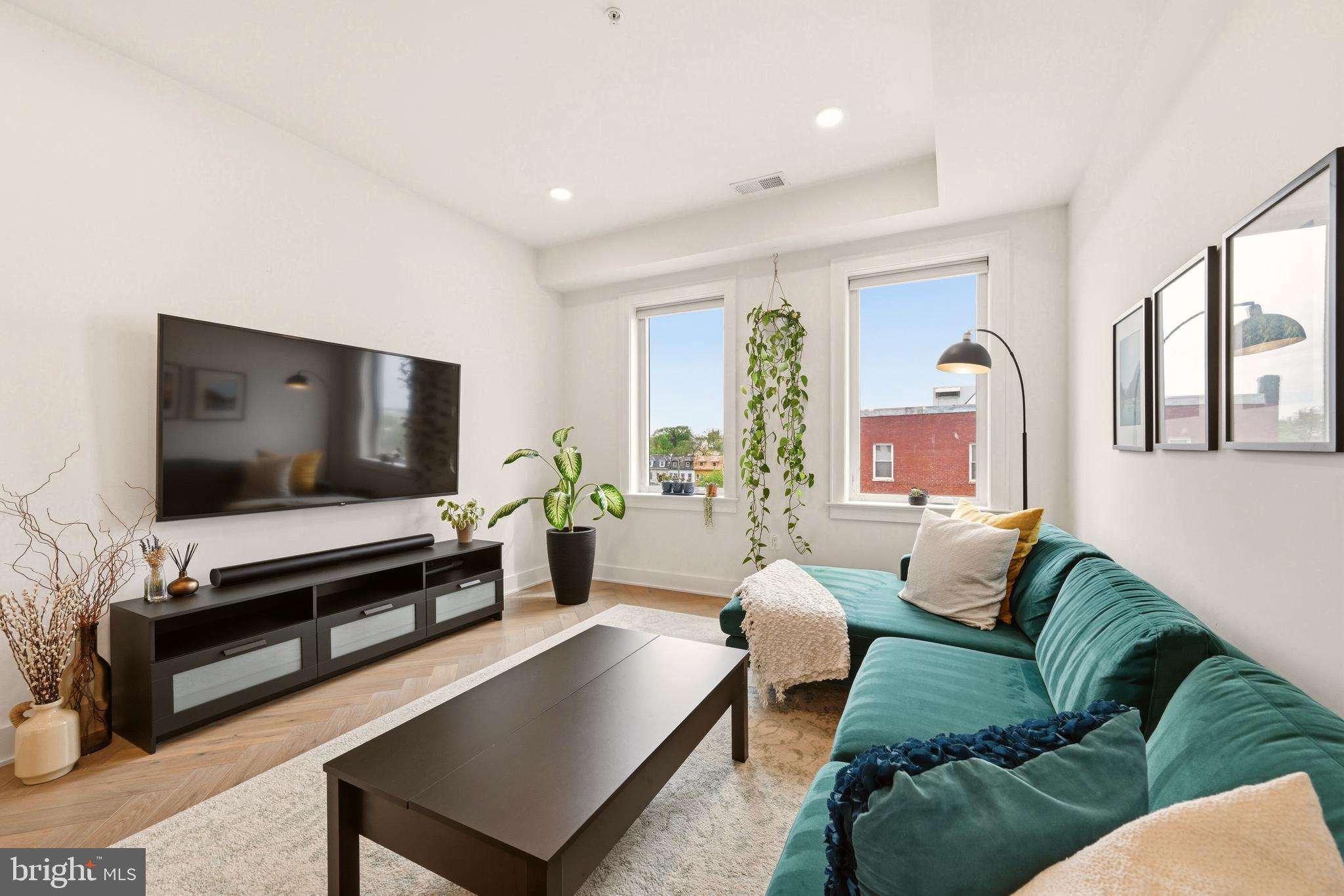 838 VARNUM STREET NW 11