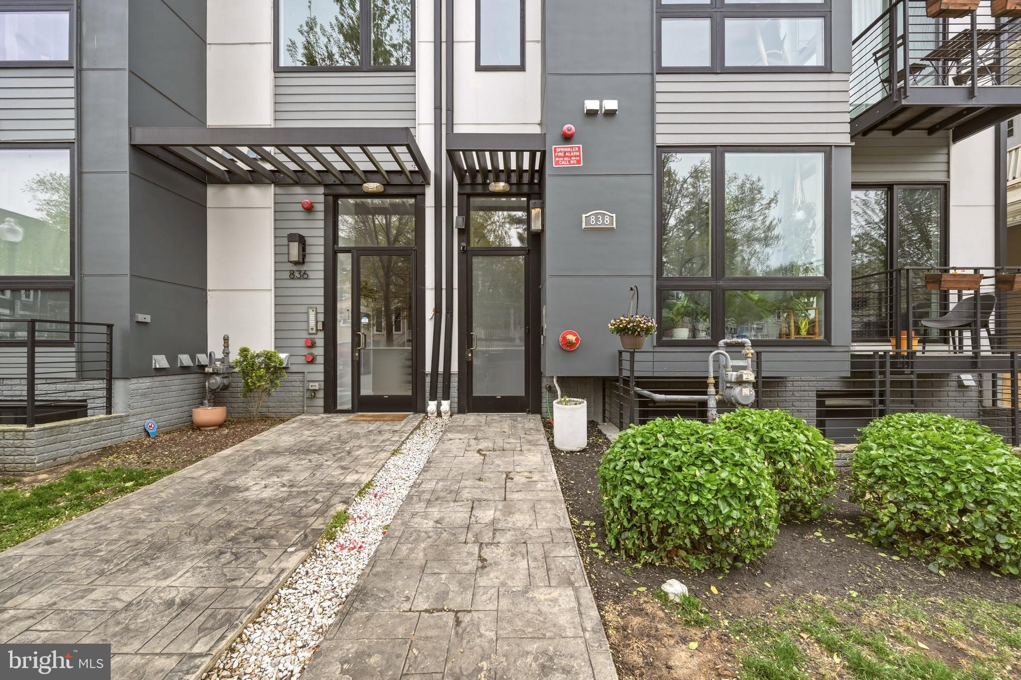 838 VARNUM STREET NW 11