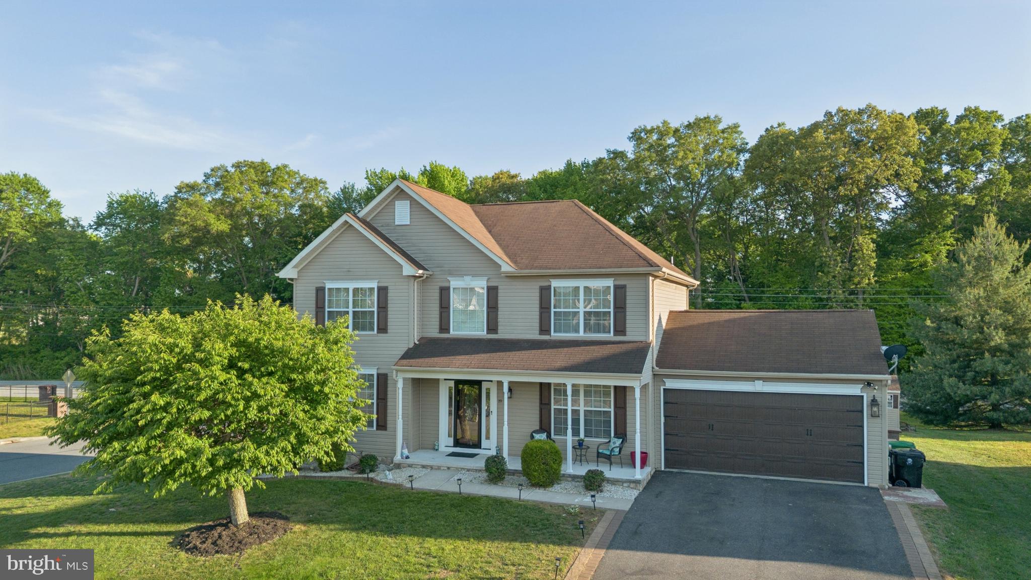 19 GRAYTON DRIVE