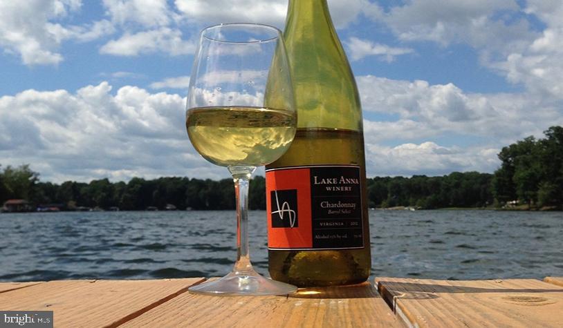 FRESHWATER ESTATES - Land