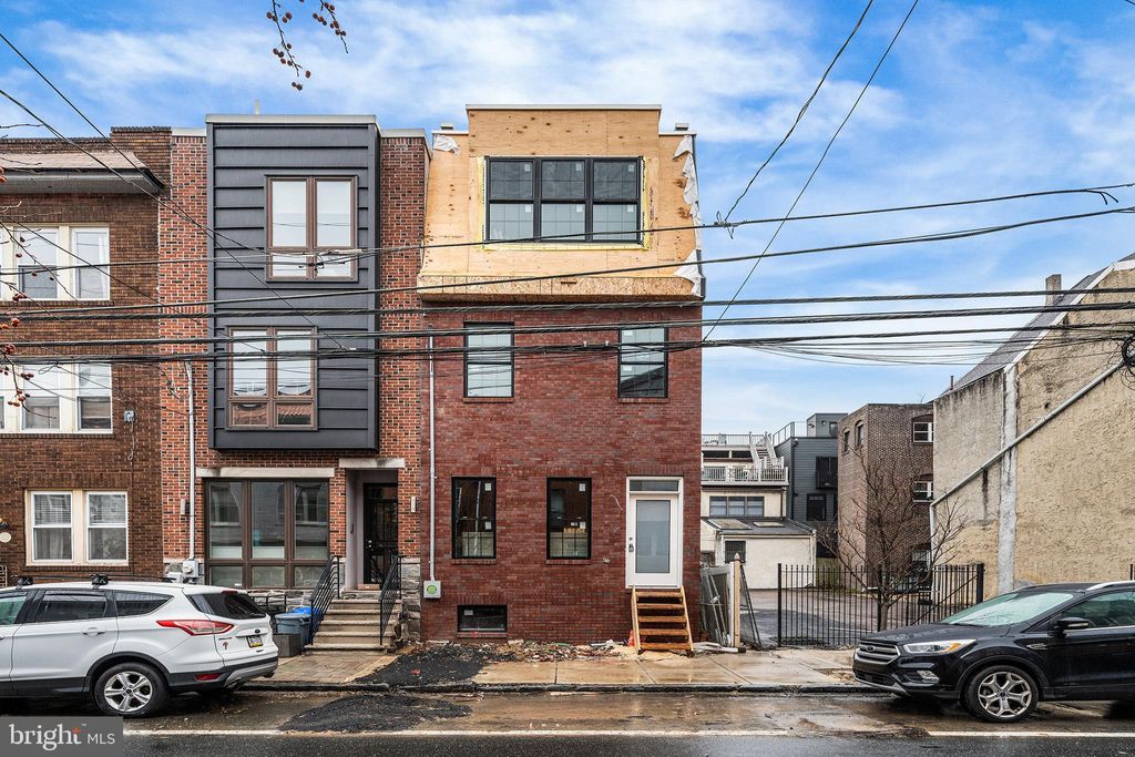Photo of 1810 Bainbridge Street, PHILADELPHIA, PA 19146 (MLS # PAPH2569414)
