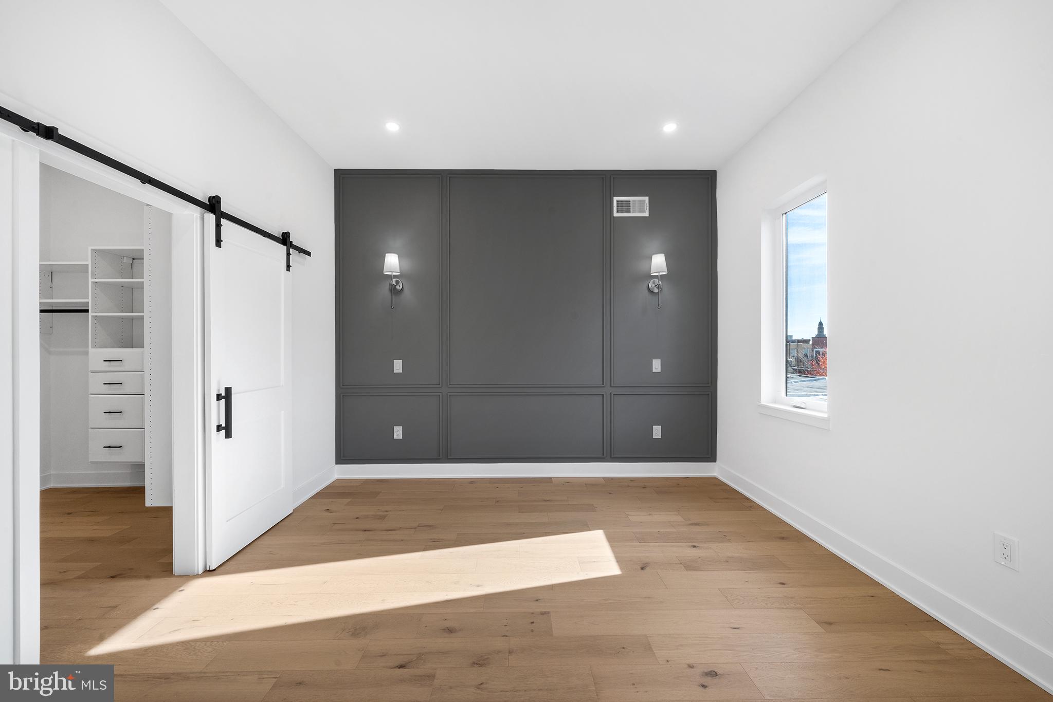 1810 BAINBRIDGE STREET