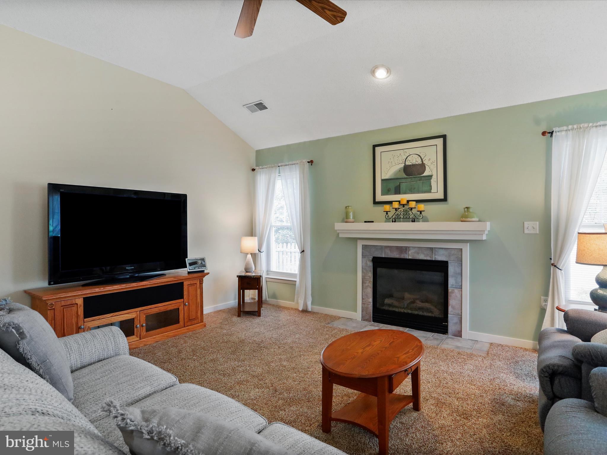 THE MEADOW AT NEW MARKET - Residential