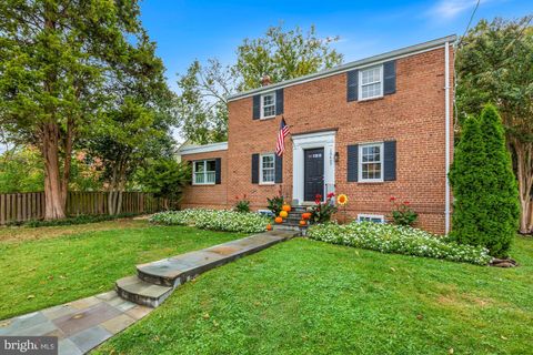 Photo of 10407 EWELL AVE, KENSINGTON, MD 20895 (MLS # MDMC2071426) Photo of 10407 EWELL AVE, KENSINGTON, MD 20895 (MLS # MDMC2071426)