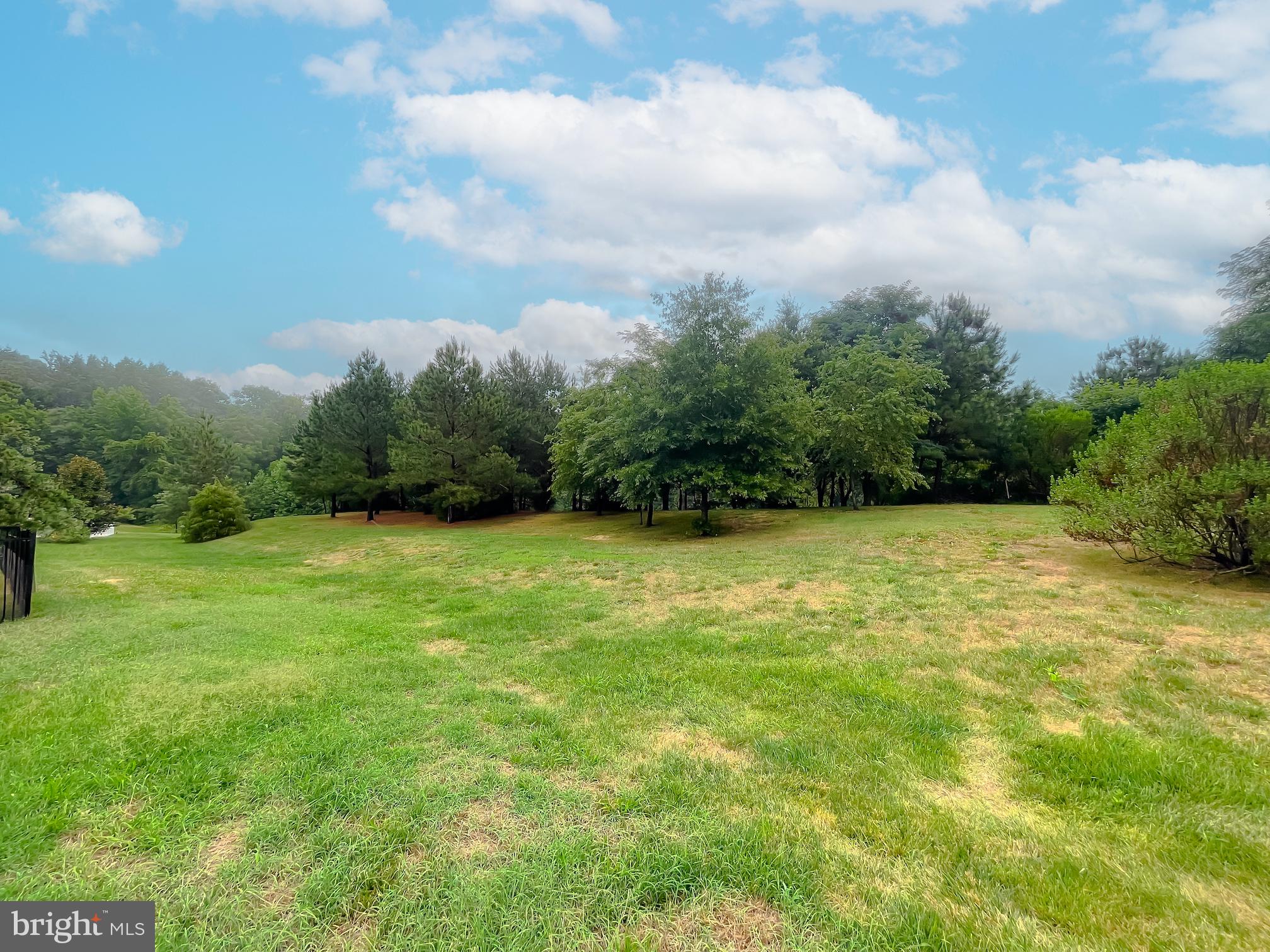 LEONARDS GRANT - Residential