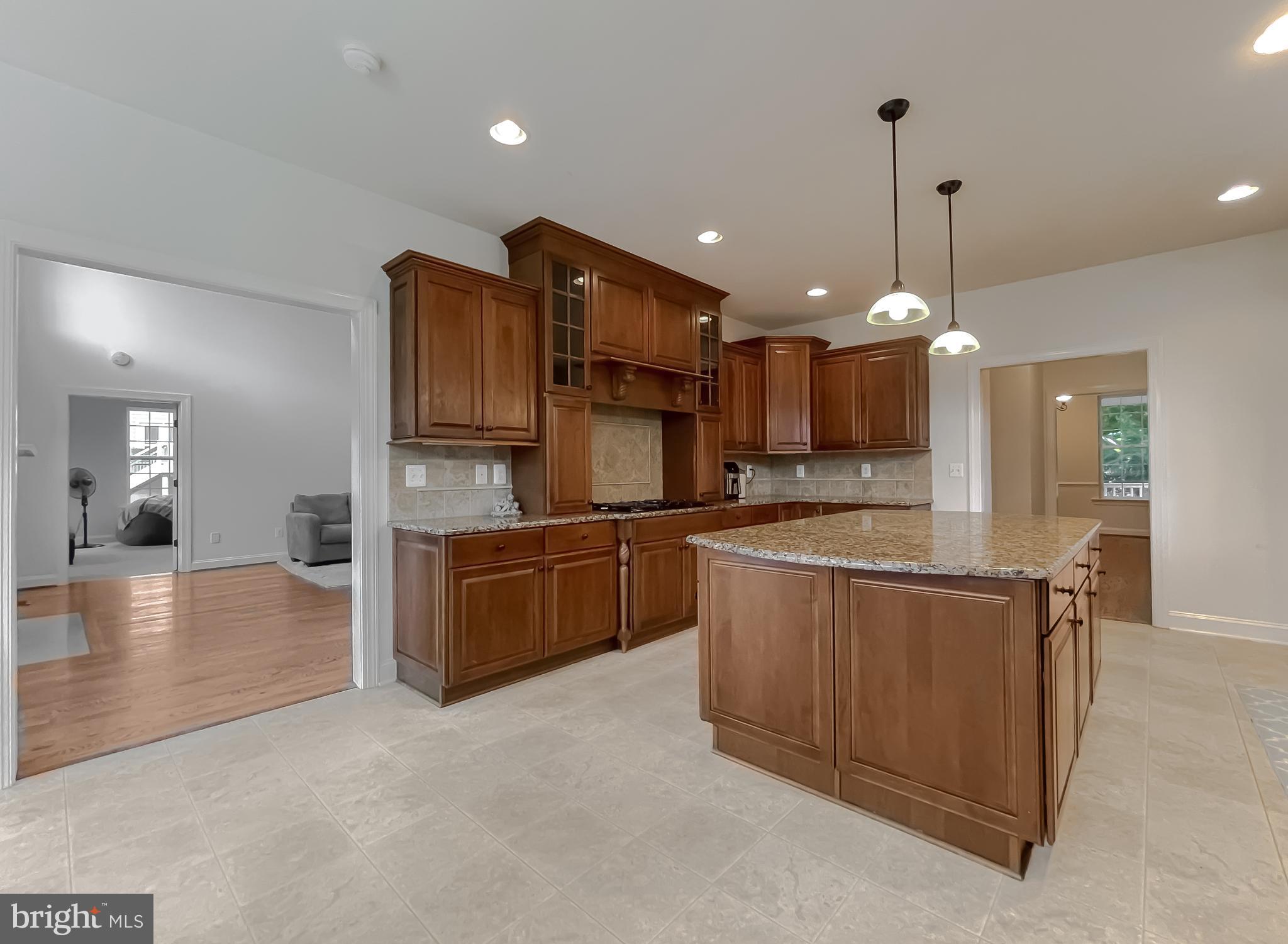 LEONARDS GRANT - Residential