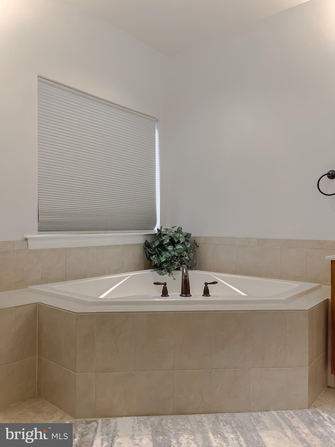 LEONARDS GRANT - Residential