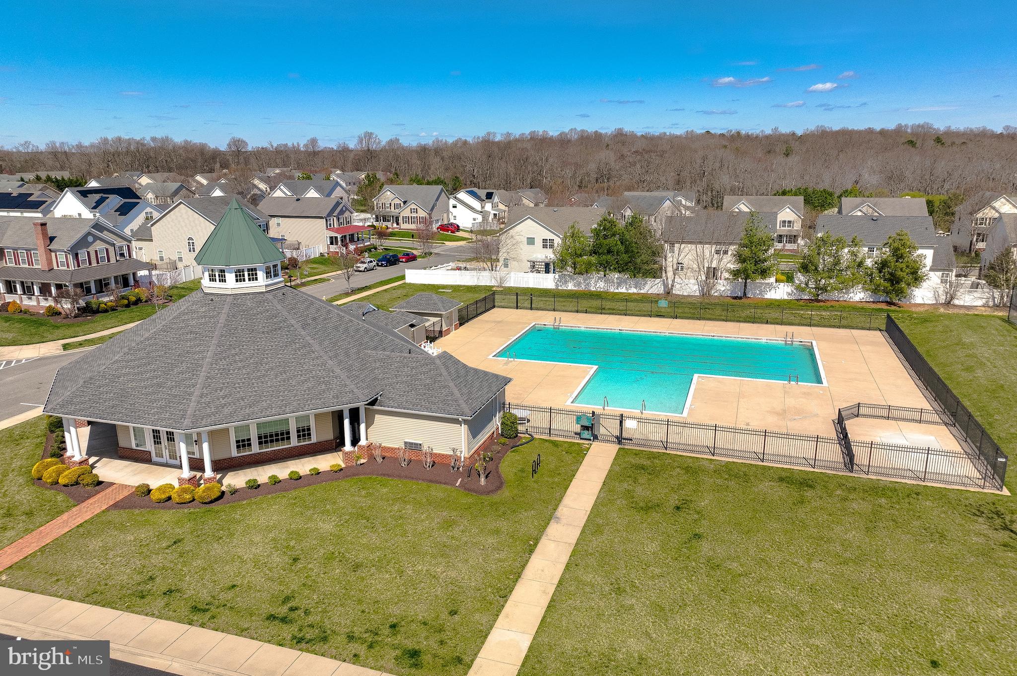 LEONARDS GRANT - Residential