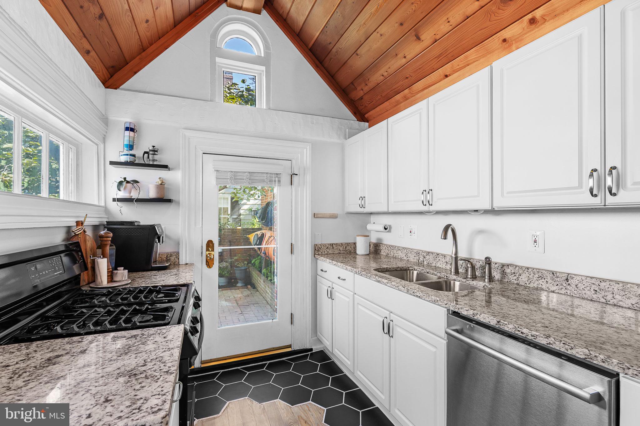 OLD TOWN - Residential