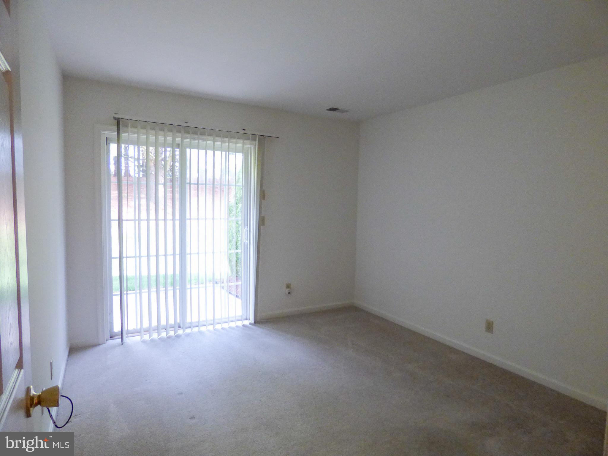 LONGSTOWN VILLAGE - Residential