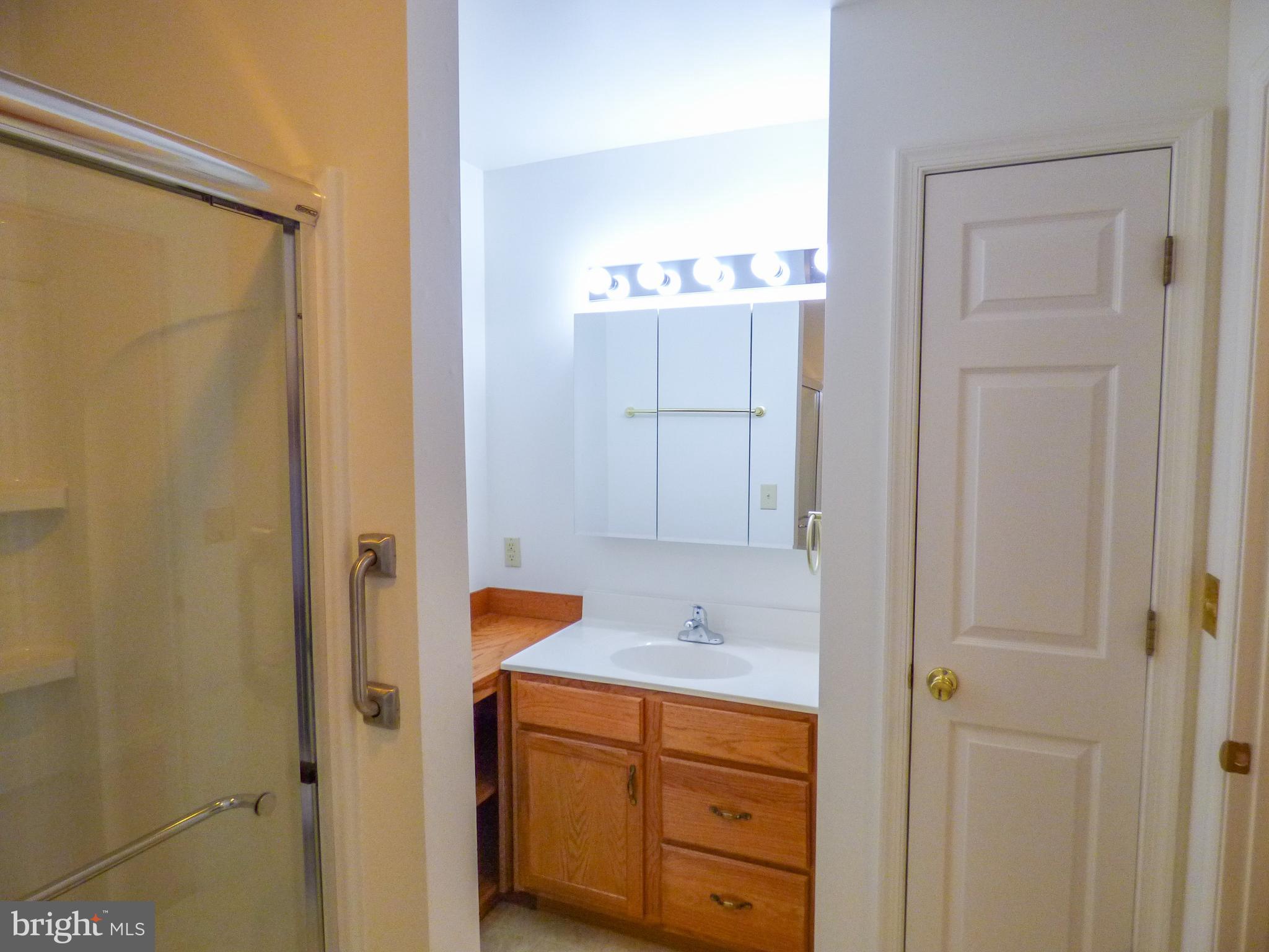 LONGSTOWN VILLAGE - Residential