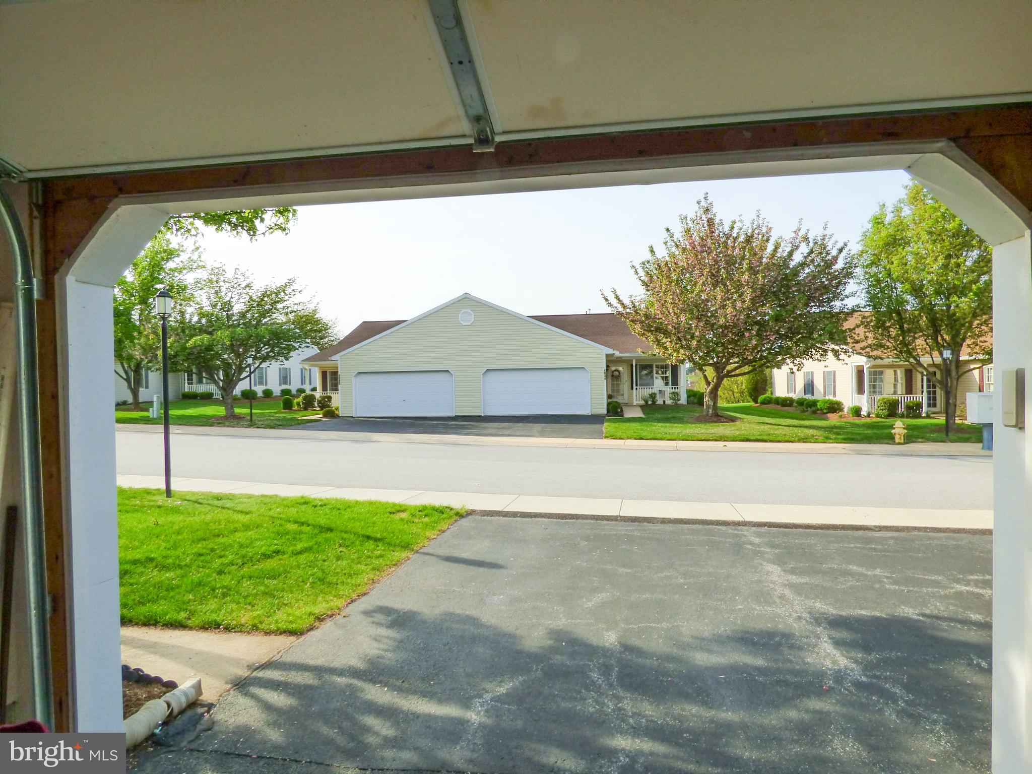 LONGSTOWN VILLAGE - Residential