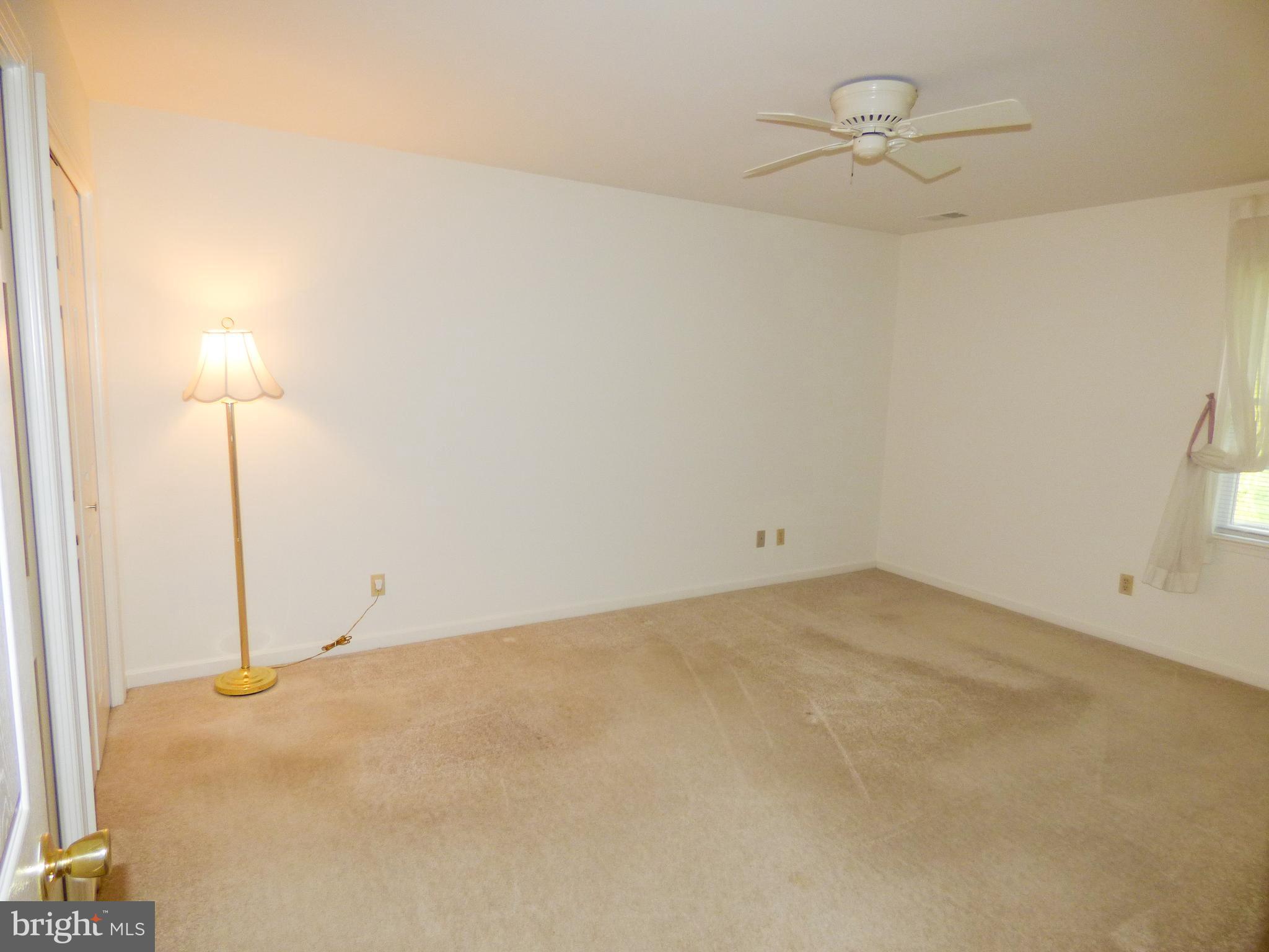 LONGSTOWN VILLAGE - Residential