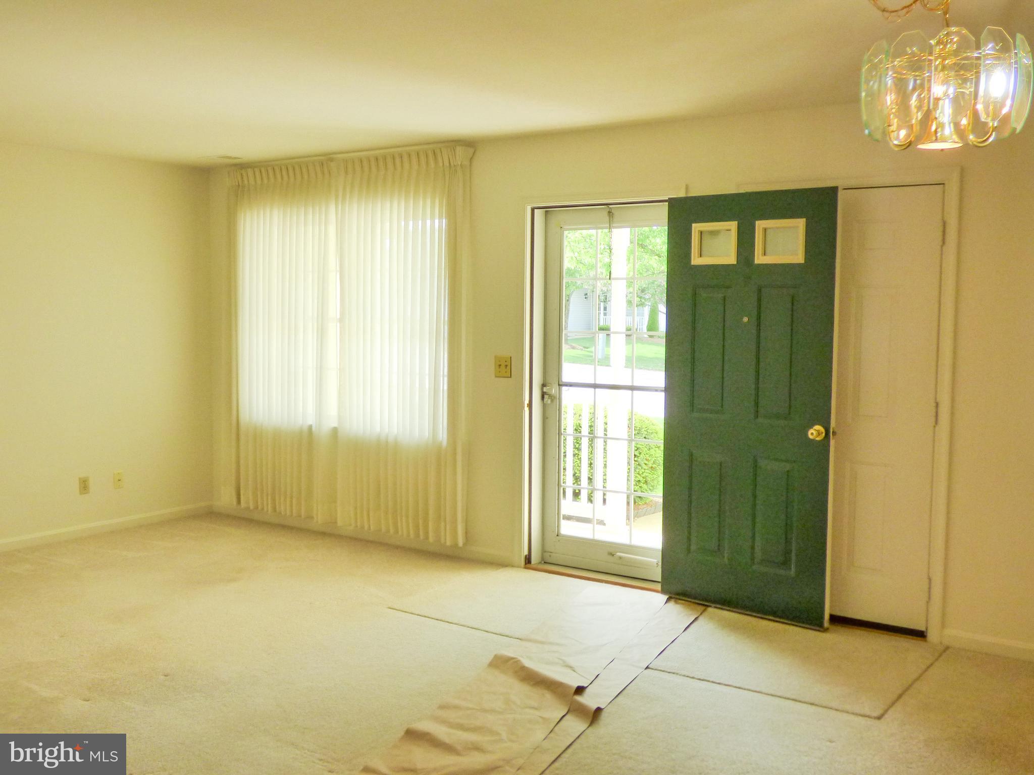 LONGSTOWN VILLAGE - Residential