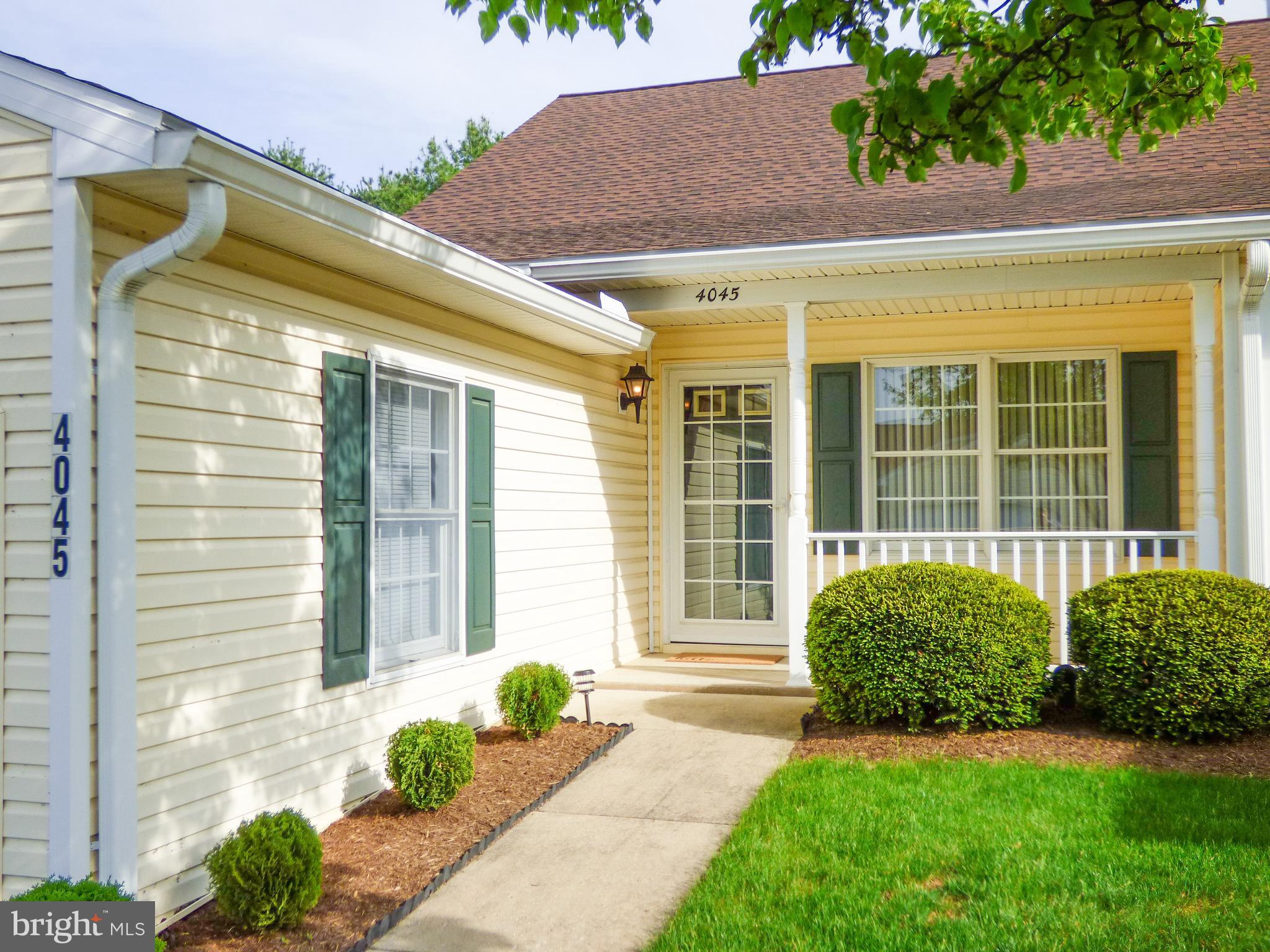 LONGSTOWN VILLAGE - Residential